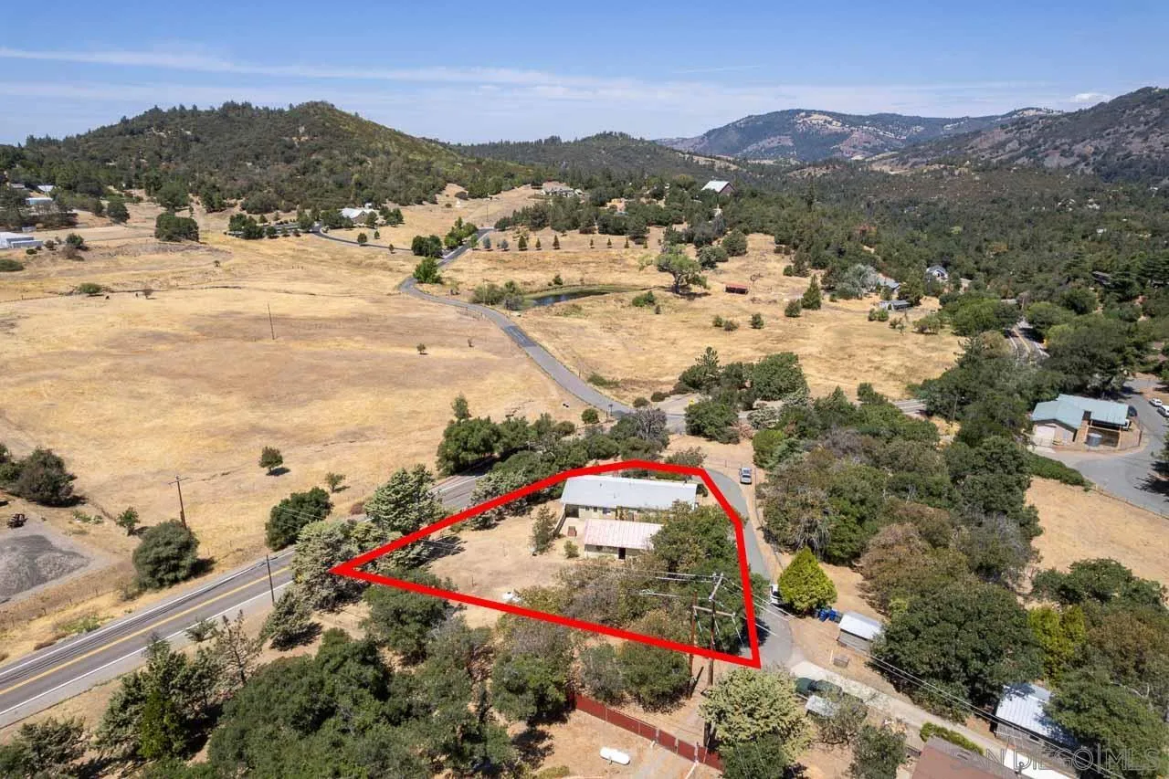 https://cdn.realtyfeed.com/cdn/127/260021665/f754e6a020d5bb094e7de057e9ee9d45.webp
