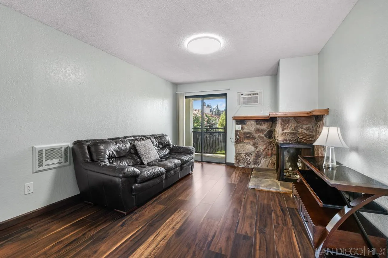 https://cdn.realtyfeed.com/cdn/127/260021667/3c170970741357758a21dcf2117a45e5.webp