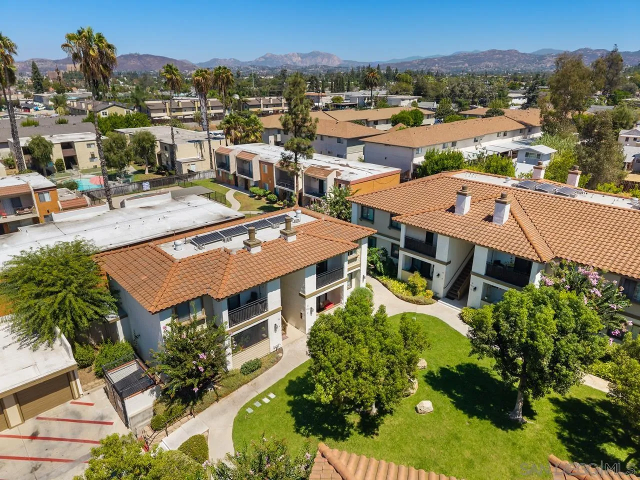 https://cdn.realtyfeed.com/cdn/127/260021667/60b208bdd7bf2596ae025ae91d59bd34.webp