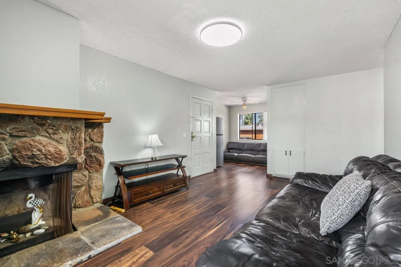 https://cdn.realtyfeed.com/cdn/127/260021667/c832ea77cbdc0f0247bb8e1d546a8e78.webp
