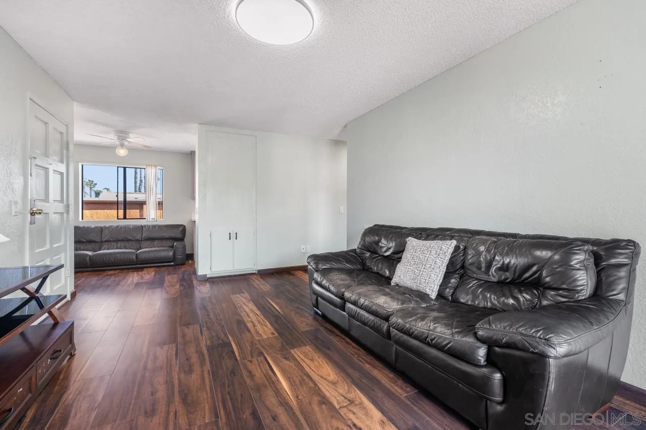 https://cdn.realtyfeed.com/cdn/127/260021667/d1e030635939f2f990a5be50d26c6e37.webp