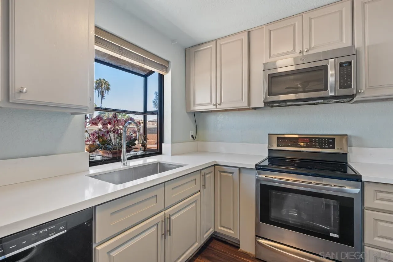 https://cdn.realtyfeed.com/cdn/127/260021667/f4137788efc15cbc764d55cb48d5bfe7.webp