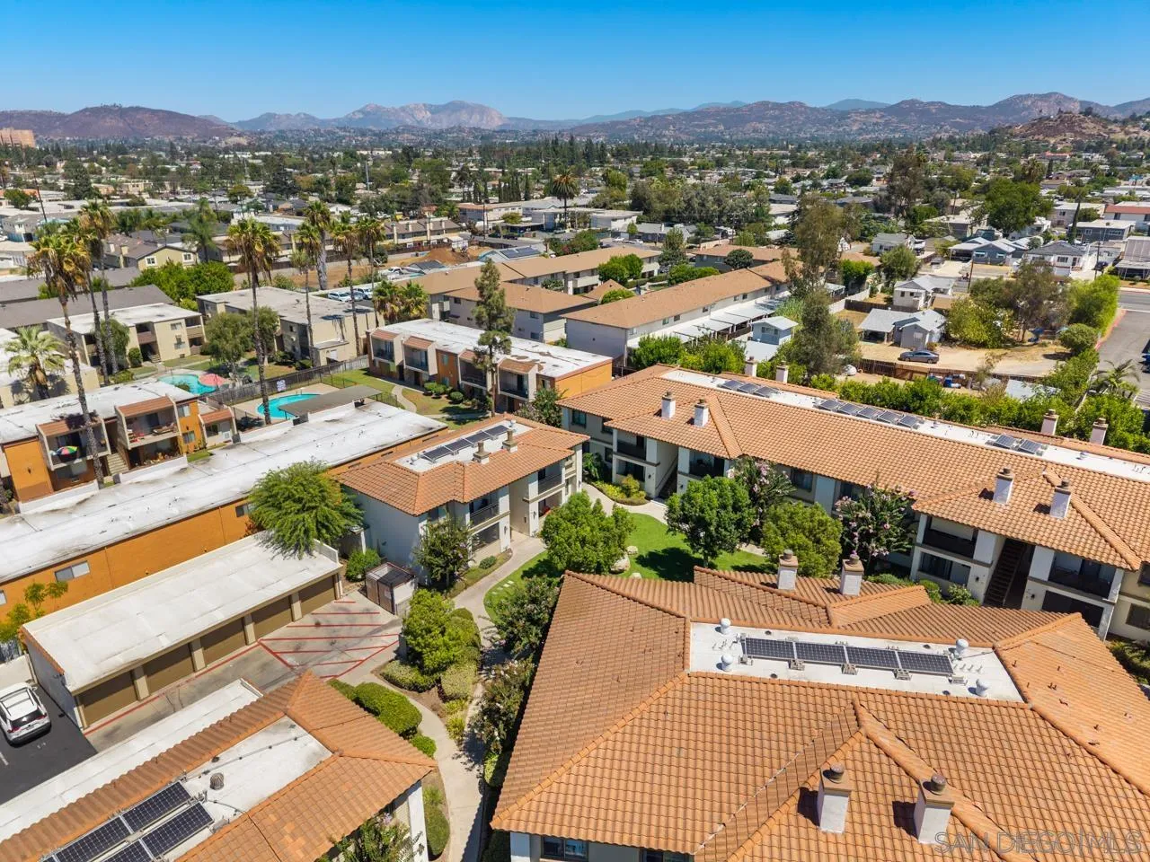 https://cdn.realtyfeed.com/cdn/127/260021667/fc6947c9b6563dd57096a962f1e92aa7.webp