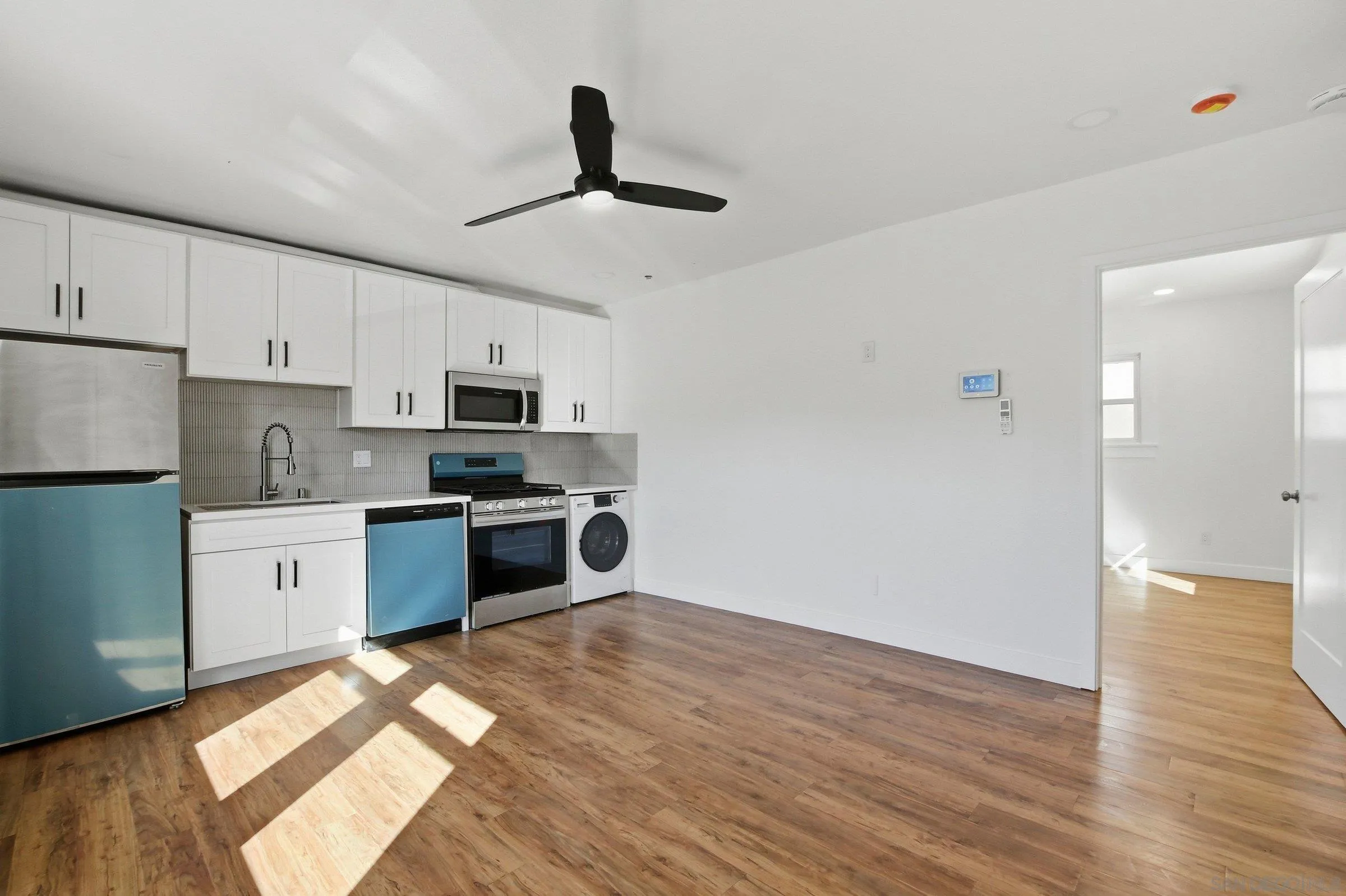 312 Brookes Ave. Unit 2, San Diego, CA 92103 - Photo 5 of 11, San Diego, CA