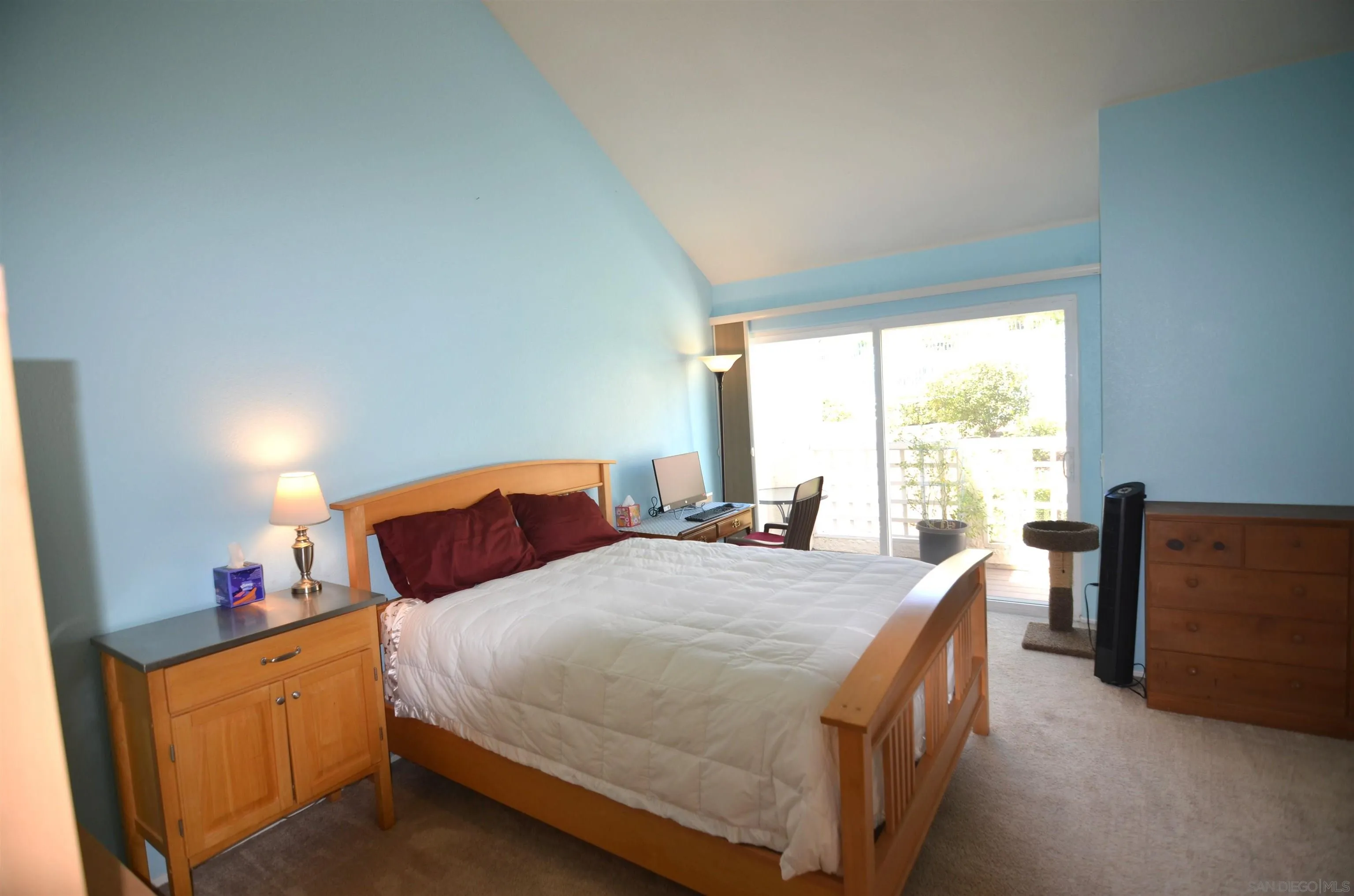 https://cdn.realtyfeed.com/cdn/127/260021669/c6f60886576690d93567462887418ad4.webp