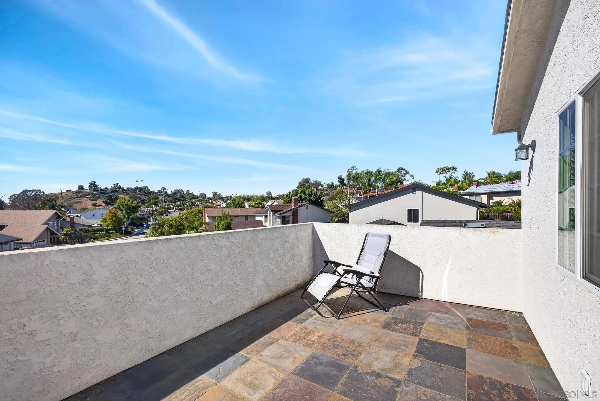 https://cdn.realtyfeed.com/cdn/127/260021670/57e6a3de37f424f66993a582cf650402.webp