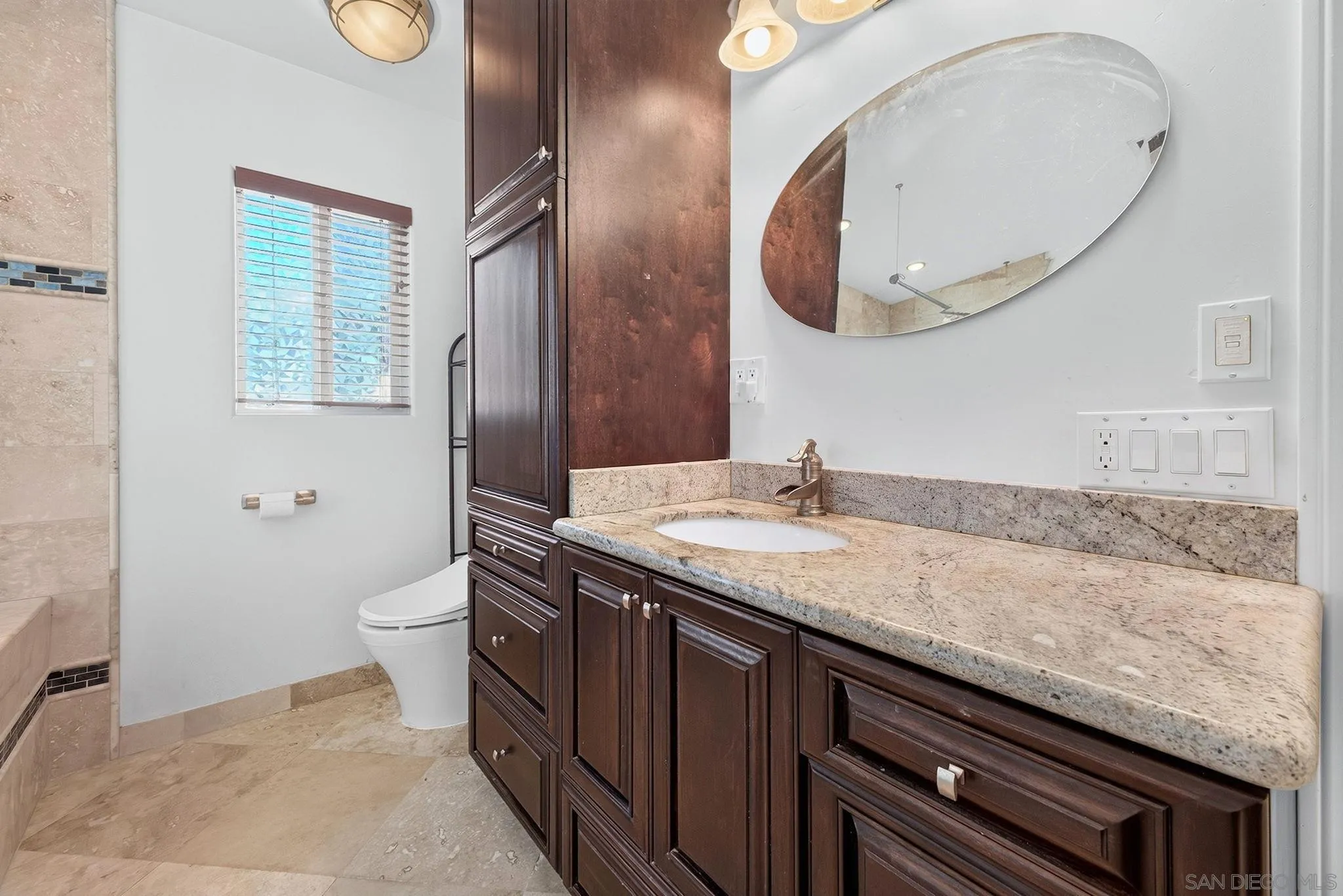 https://cdn.realtyfeed.com/cdn/127/260021670/7b5f4868abb507daf83f621fcb9b54f8.webp