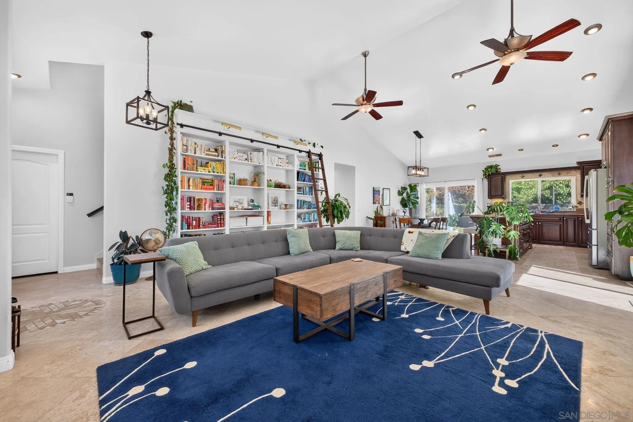 https://cdn.realtyfeed.com/cdn/127/260021670/9f253188682e97ad8f65fdb779598436.webp
