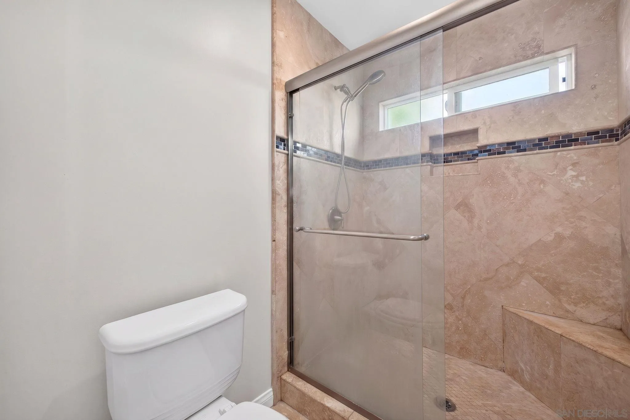 https://cdn.realtyfeed.com/cdn/127/260021670/c0387259cba0751d9e3f28dc214bc6b2.webp