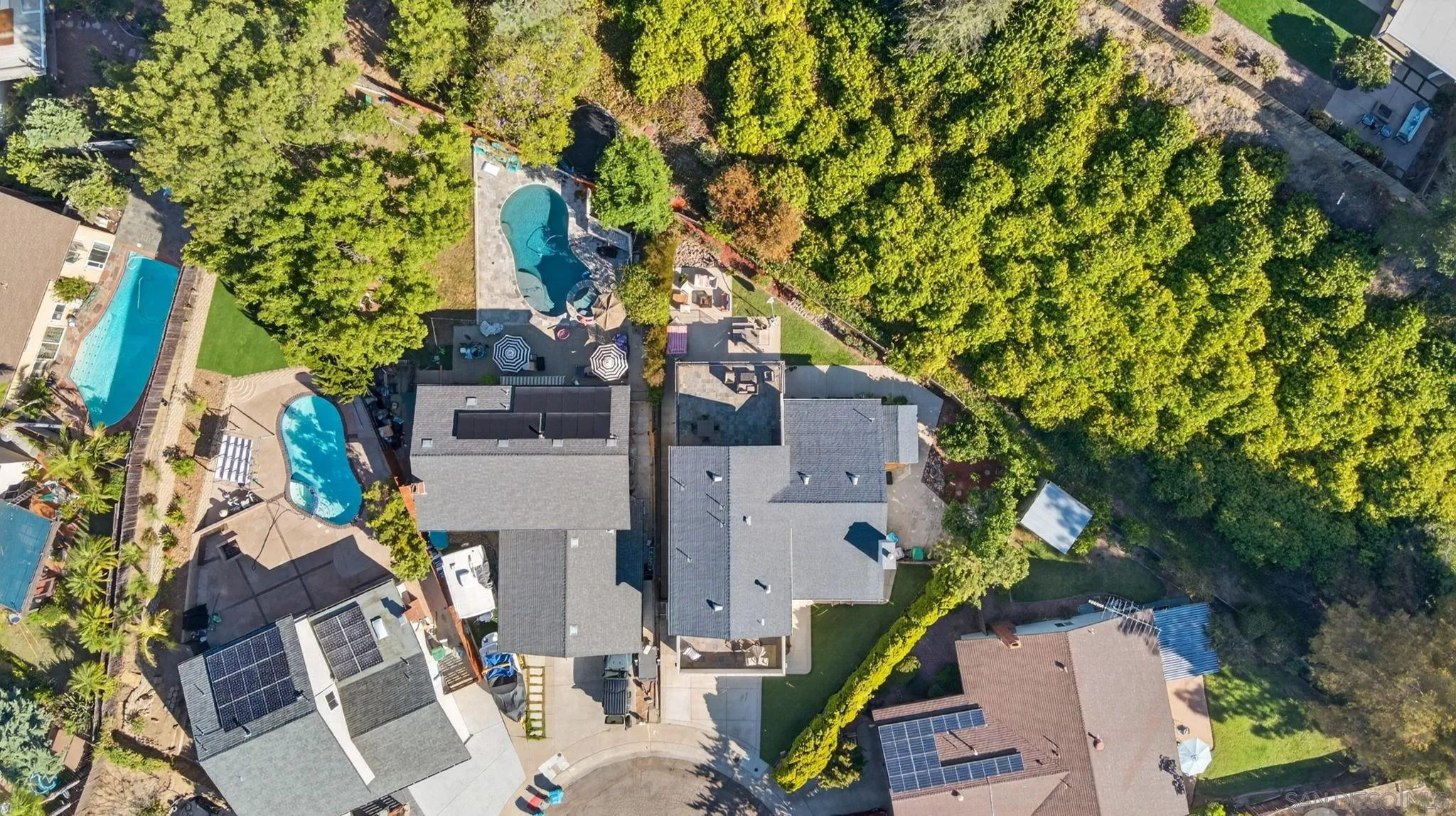https://cdn.realtyfeed.com/cdn/127/260021670/cf1e432a92f3143e82bc20803ed343f9.webp