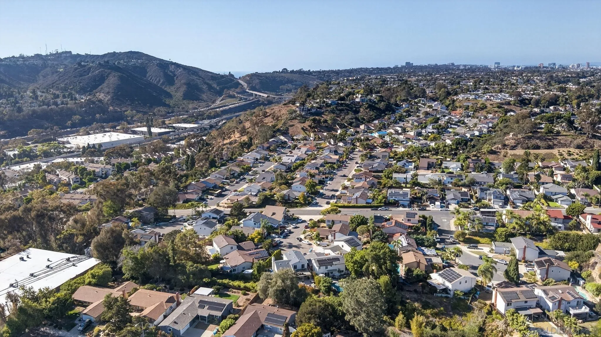 https://cdn.realtyfeed.com/cdn/127/260021670/fcf2459522aa1ca3b69d779bf394f163.webp