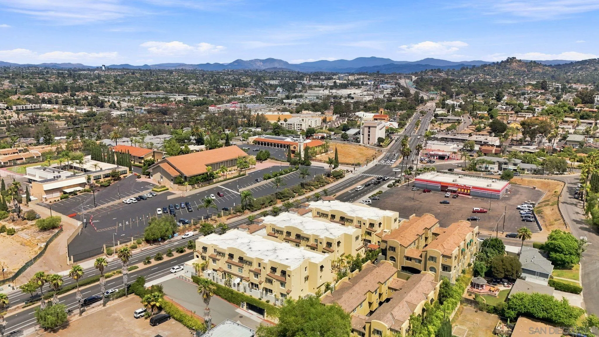 https://cdn.realtyfeed.com/cdn/127/260021671/279e9ab4fb049132b5cf375ceeb93082.webp