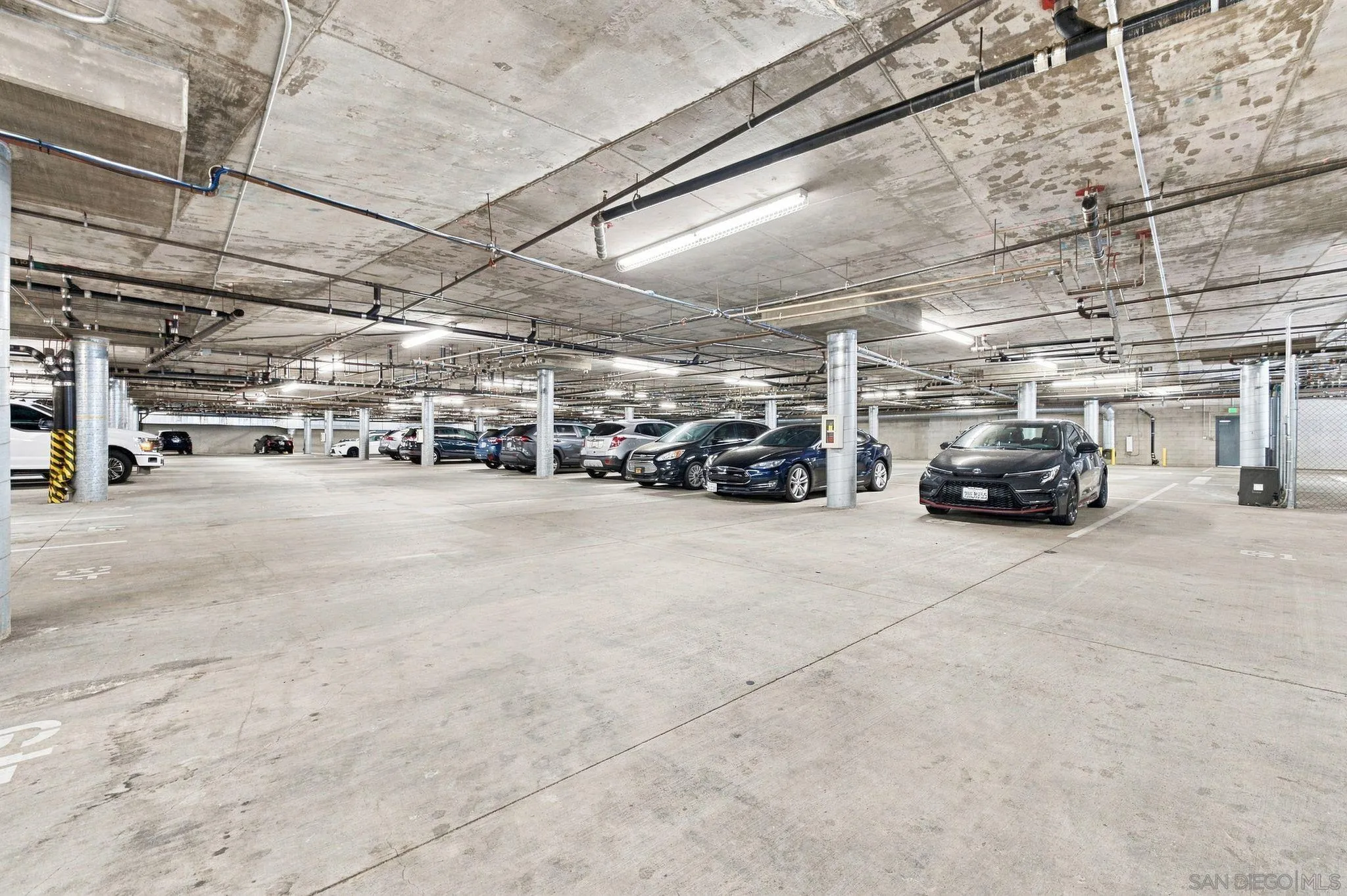 https://cdn.realtyfeed.com/cdn/127/260021671/49ff2a5f32c0aac9dc821764f8c7739c.webp