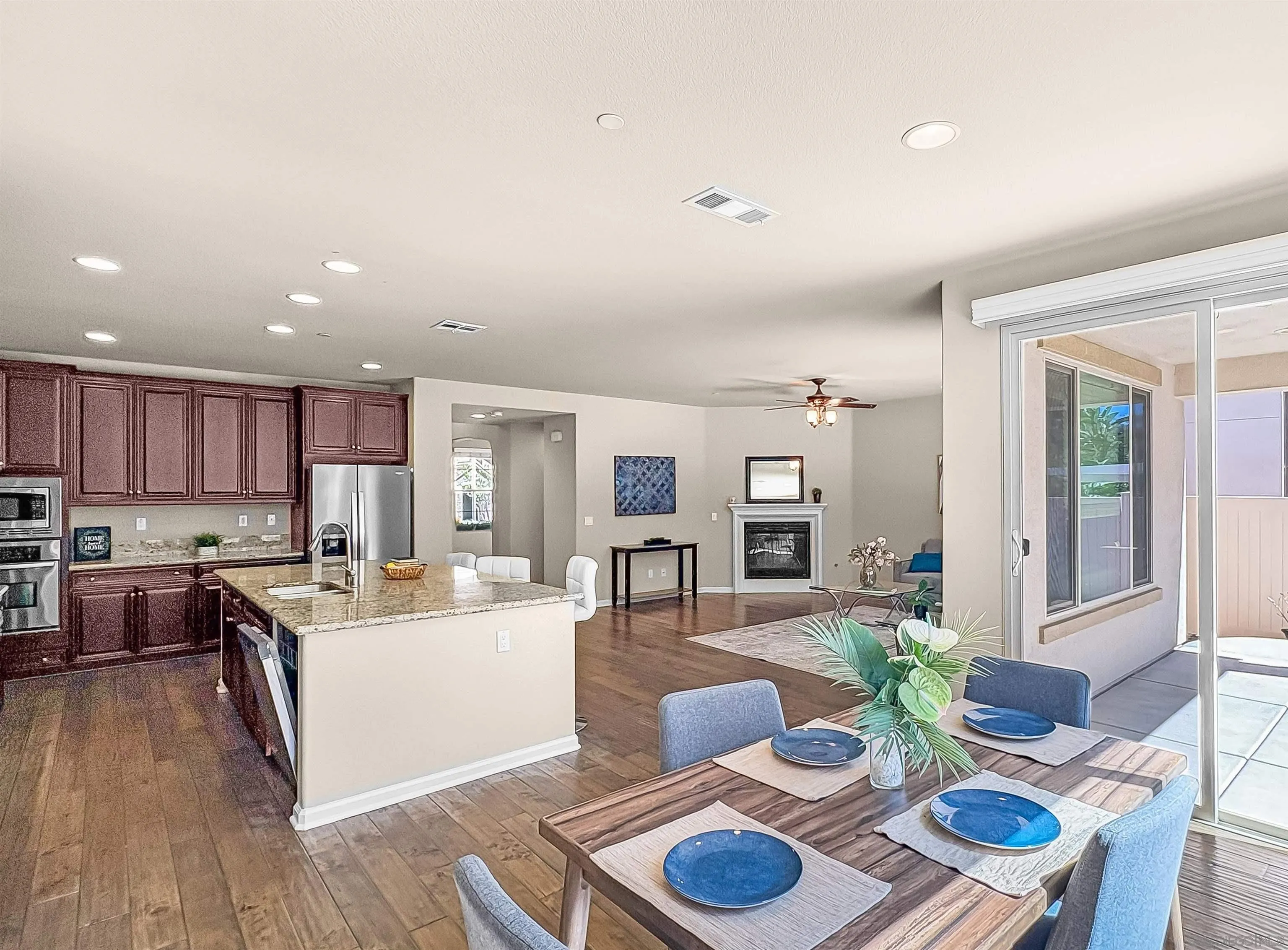 https://cdn.realtyfeed.com/cdn/127/260021672/b089acdeb70243d1020cc198c2ed589b.webp