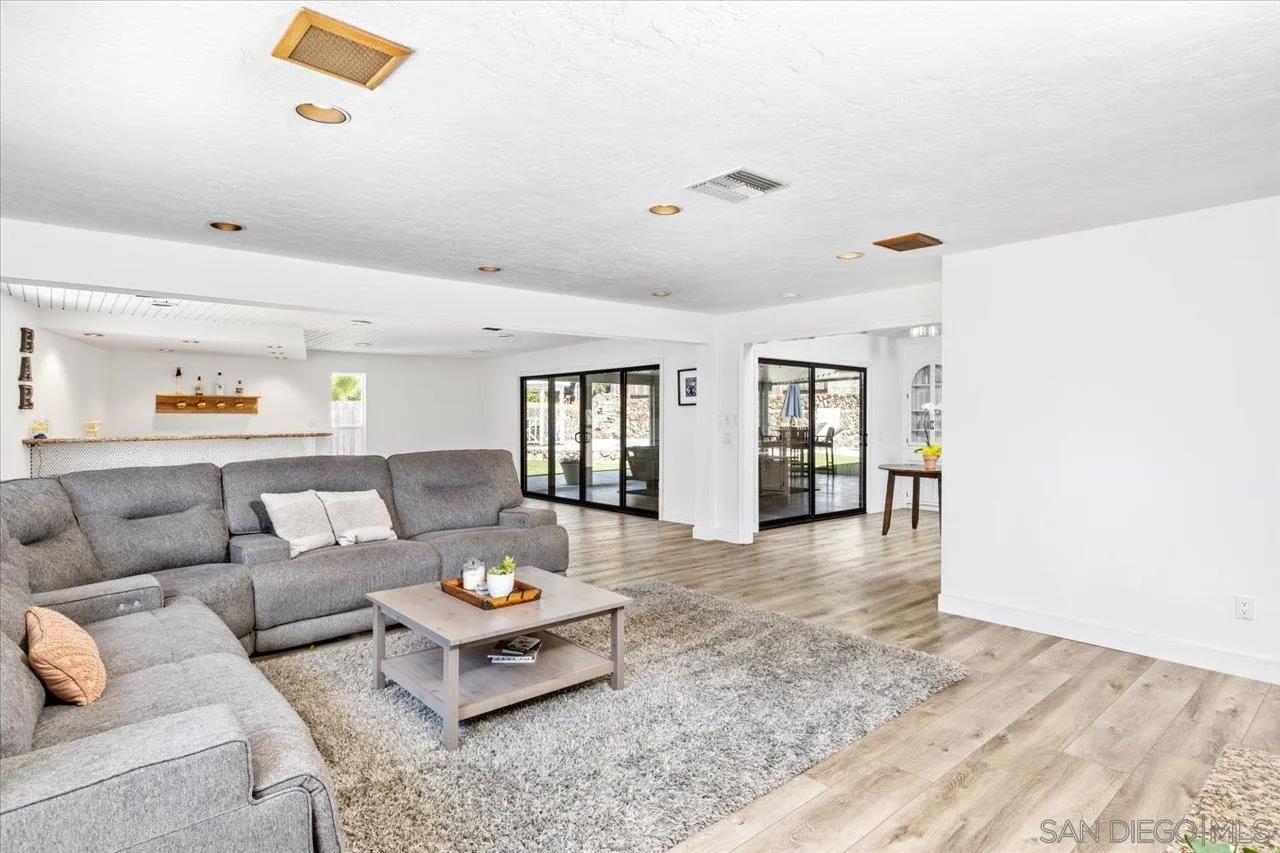 https://cdn.realtyfeed.com/cdn/127/260021678/48e7806110a3c19be1be4e352da91fc5.webp