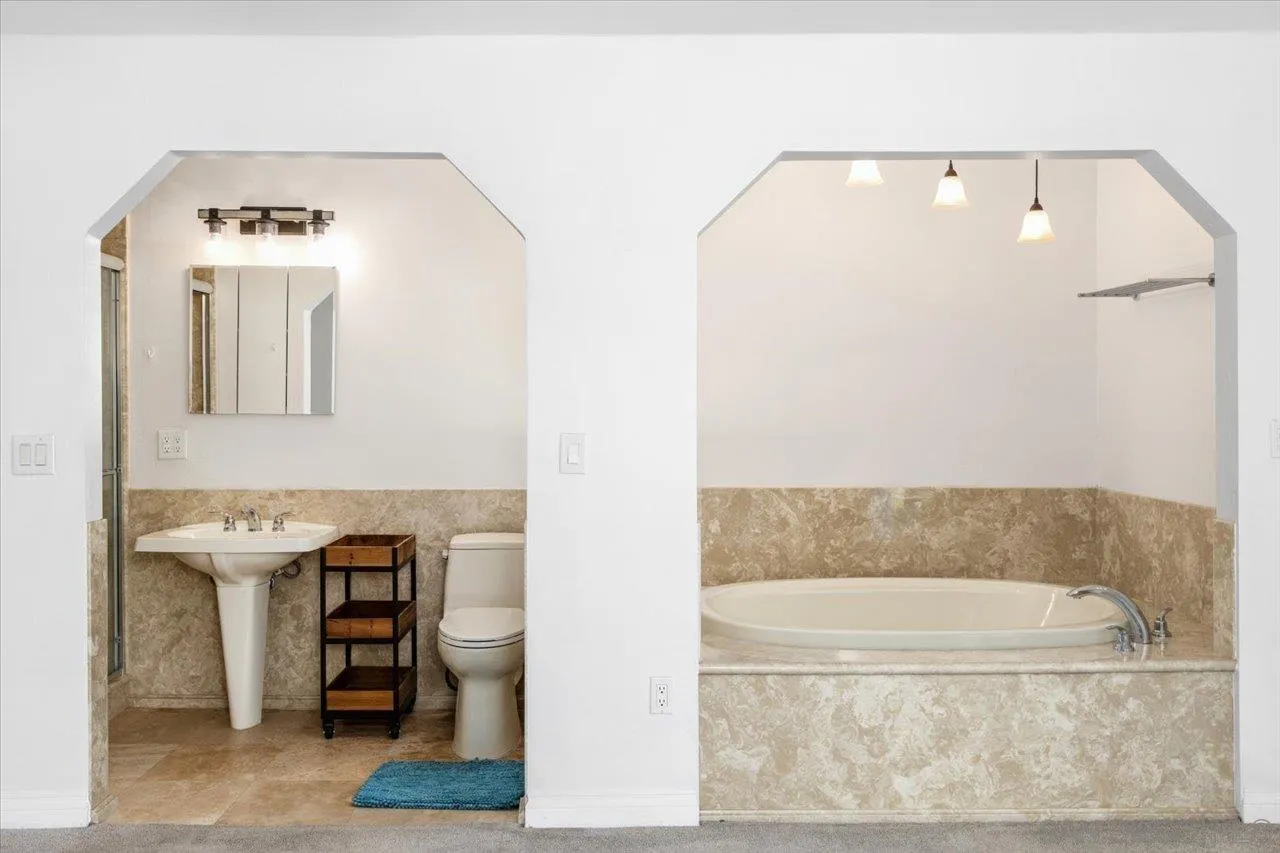 https://cdn.realtyfeed.com/cdn/127/260021678/700f3df0324b59ca23049e22c6808b4b.webp