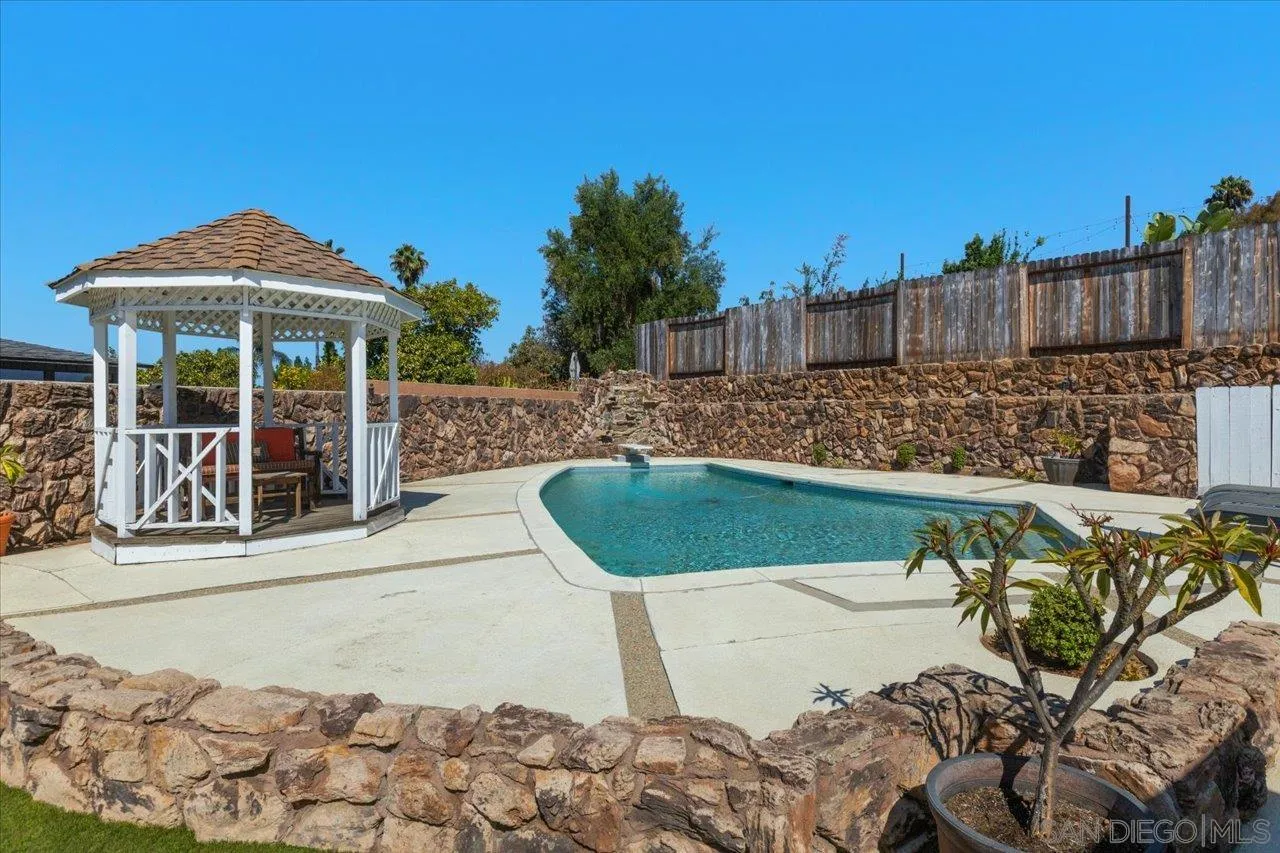 https://cdn.realtyfeed.com/cdn/127/260021678/9992f8bee1ec2d118d977db49a4d91d8.webp