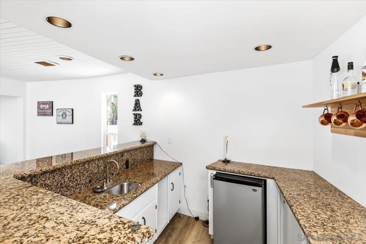 https://cdn.realtyfeed.com/cdn/127/260021678/af9cab591d933b18a41cce27751f511c.webp