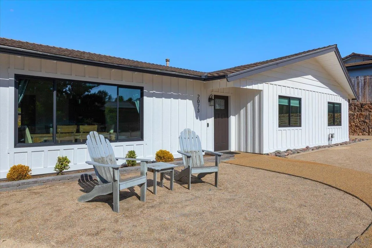 2073 Ginny Ln, Escondido, CA 92025 - Main photo, Escondido, CA