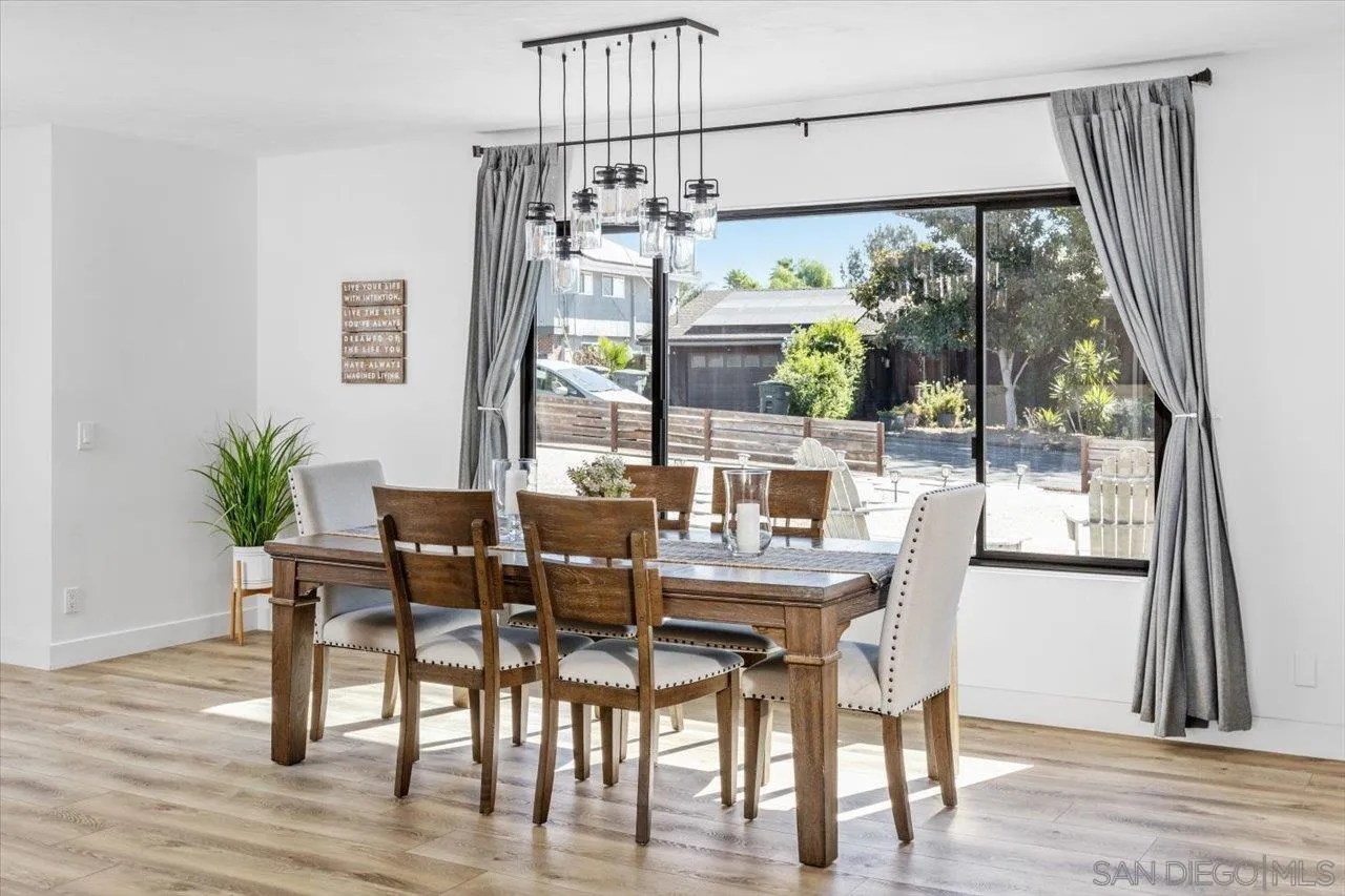 https://cdn.realtyfeed.com/cdn/127/260021678/d0757aae8bee4fb75f8c271f0e38e10a.webp