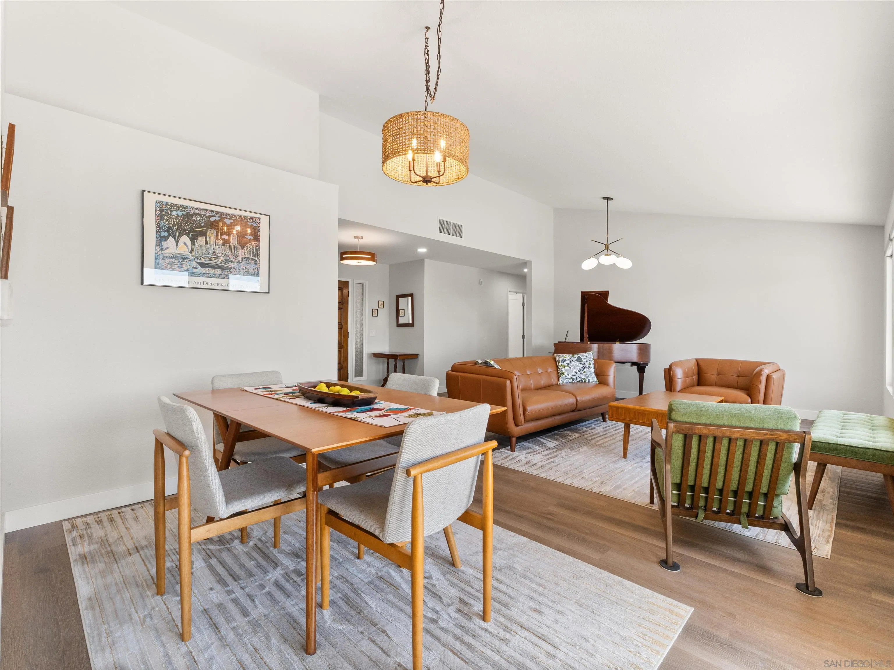 https://cdn.realtyfeed.com/cdn/127/260021682/01596e191126821dcfe32700f9337311.webp
