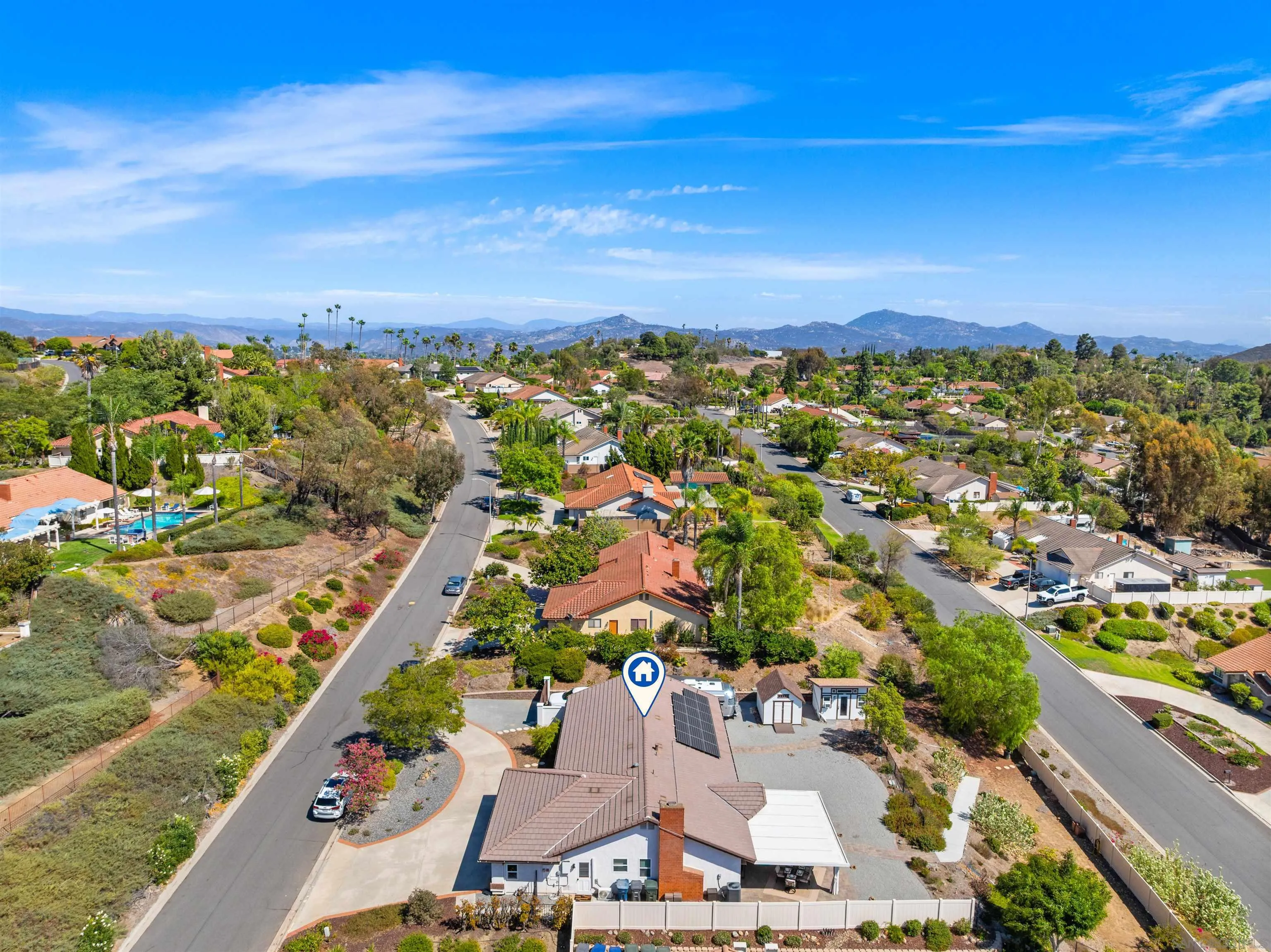 https://cdn.realtyfeed.com/cdn/127/260021682/65796df3e3eb583dc18127378dea8d33.webp