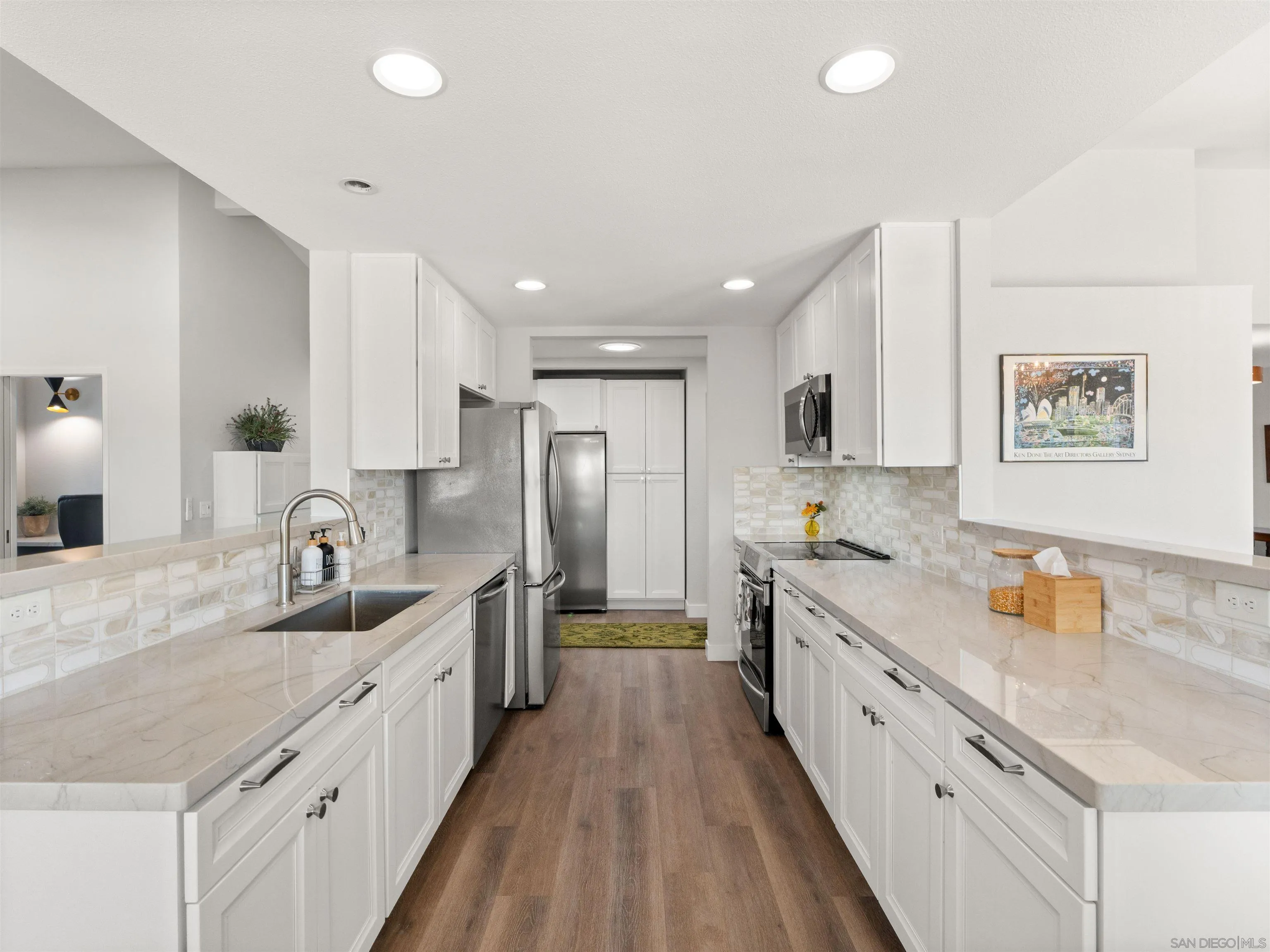 https://cdn.realtyfeed.com/cdn/127/260021682/9939ca467de49cde905a0ca9a48797a8.webp
