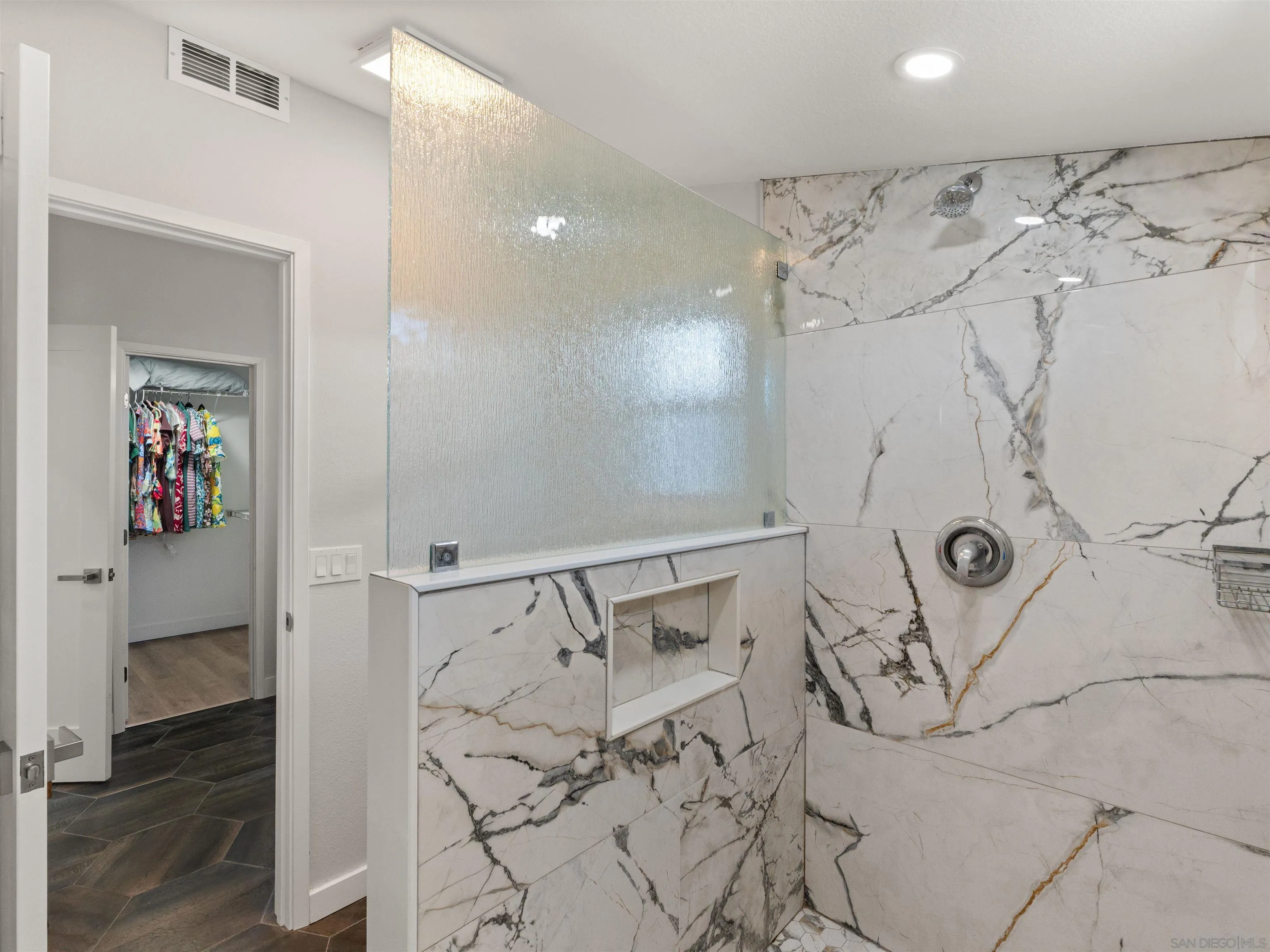 https://cdn.realtyfeed.com/cdn/127/260021682/dbf36aba44b2315c89e1dadc81ecab10.webp