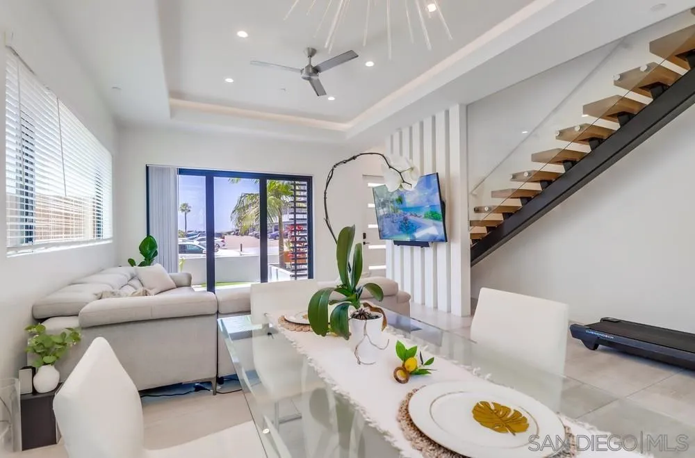 https://cdn.realtyfeed.com/cdn/127/260021683/0208b50ba7de734f2c7f62b375f4eab3.webp