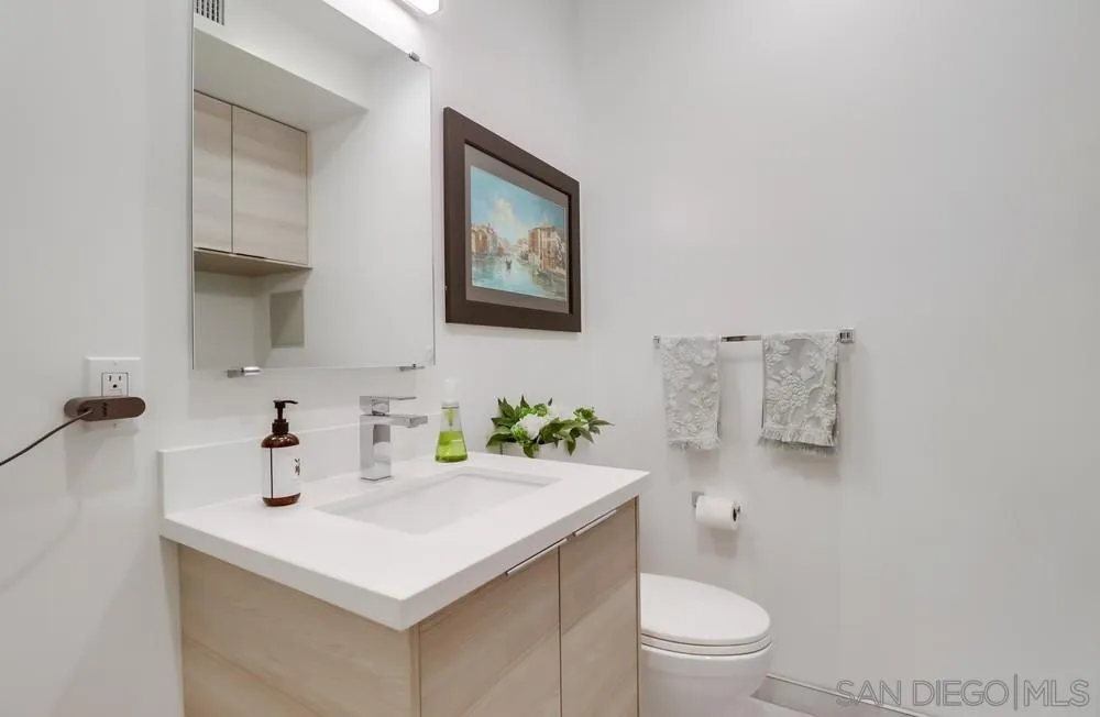 https://cdn.realtyfeed.com/cdn/127/260021683/2ac3fd44f8165213d60eb3bd11a304c5.webp