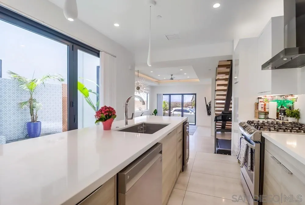 https://cdn.realtyfeed.com/cdn/127/260021683/2e3e525a19b45827ff11f947fcfa26e6.webp