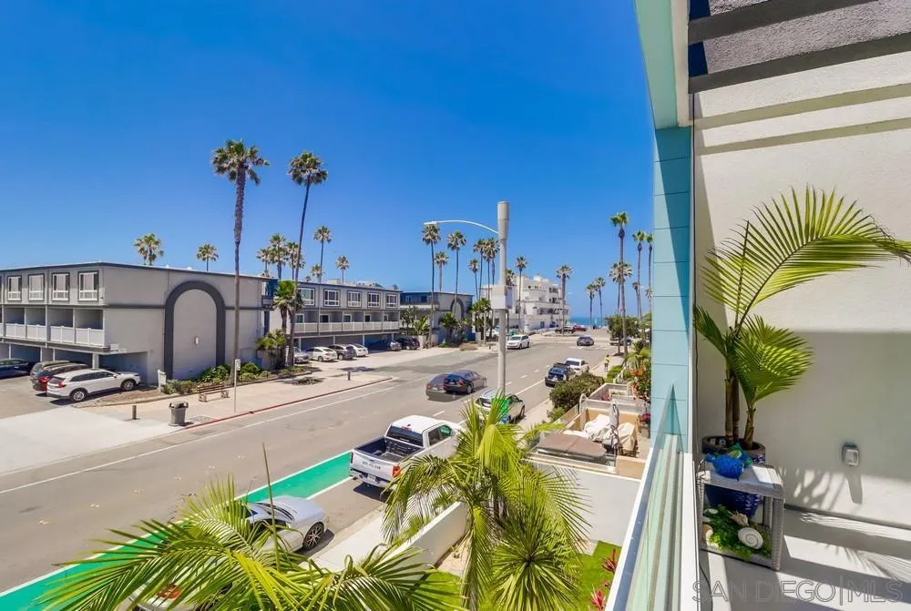 https://cdn.realtyfeed.com/cdn/127/260021683/43d1c1f60af13c2067d0de0d5cf179d1.webp