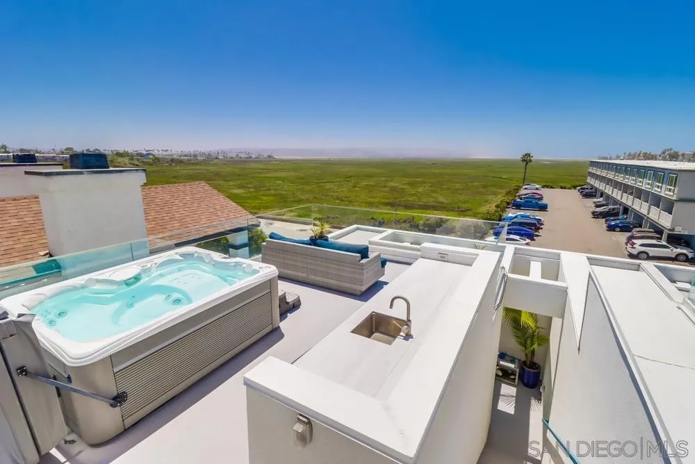 https://cdn.realtyfeed.com/cdn/127/260021683/808c07b53aae01b1702ed5deb7c1b29e.webp
