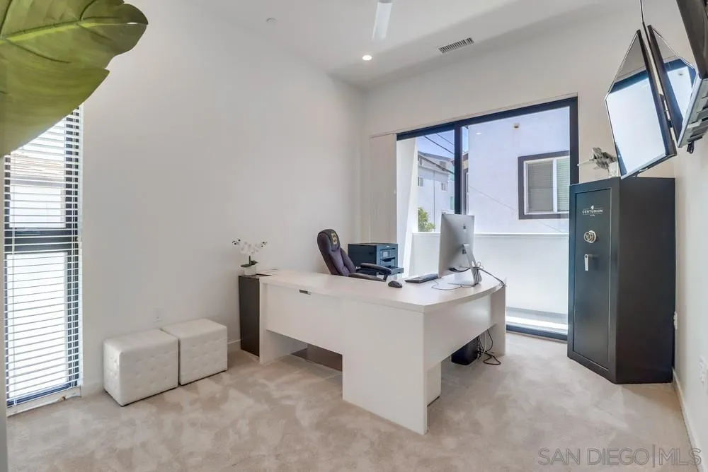 https://cdn.realtyfeed.com/cdn/127/260021683/ba4bbf3619a846133e9aa08eb1a5be4d.webp