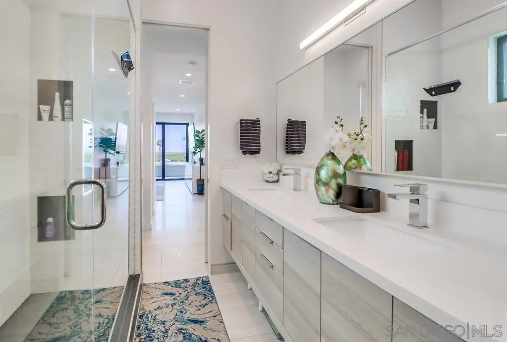 https://cdn.realtyfeed.com/cdn/127/260021683/c110b84b172531ee1051c422c7c32c9a.webp