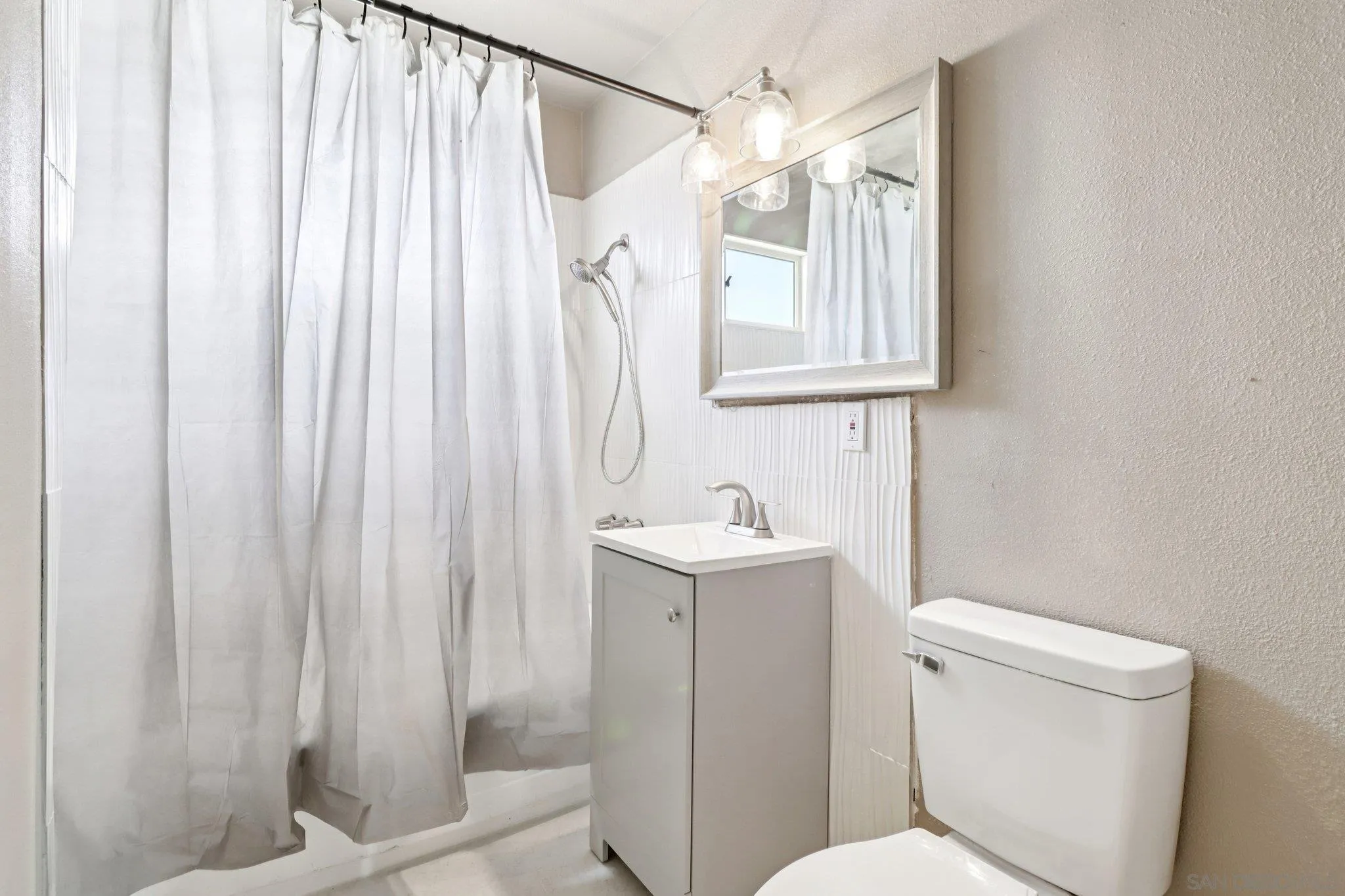 https://cdn.realtyfeed.com/cdn/127/260021685/1d16fb2c12987289f413a6b6985da81a.webp