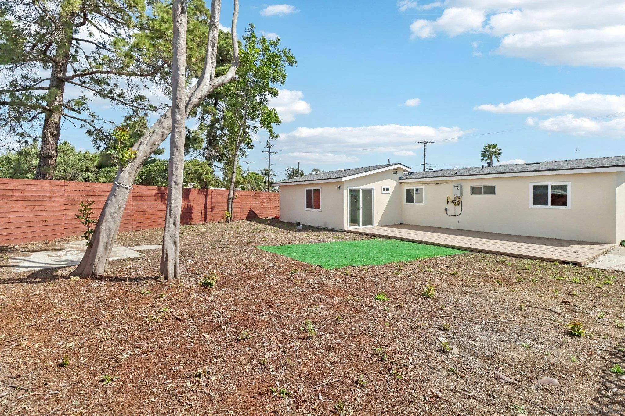 https://cdn.realtyfeed.com/cdn/127/260021685/21850862979f963bbf639ba70db8852b.webp