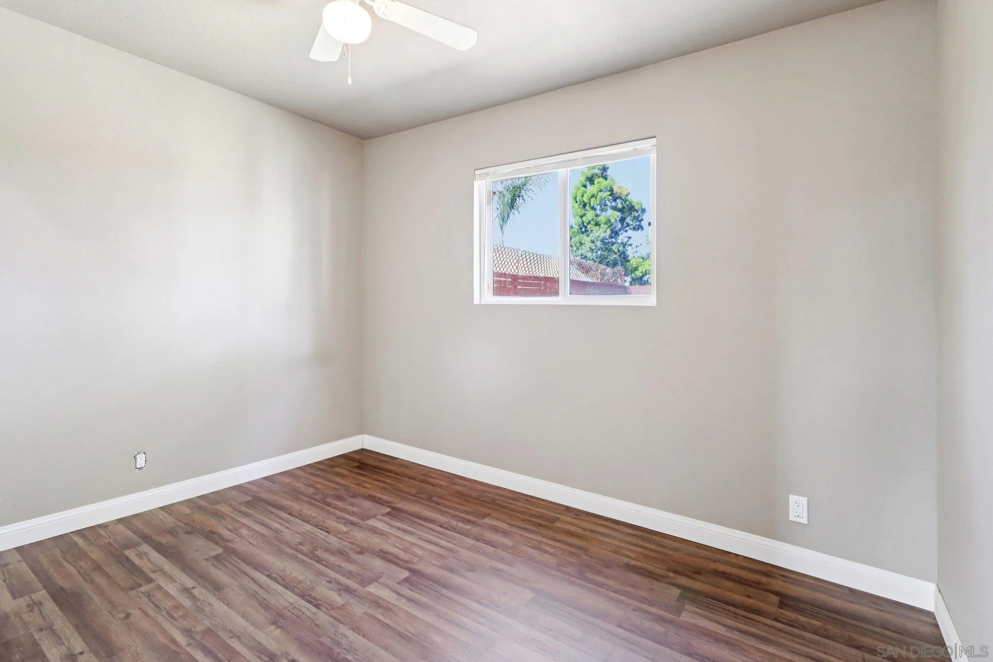 https://cdn.realtyfeed.com/cdn/127/260021685/837407d02e645bdd85754b4972680d23.webp