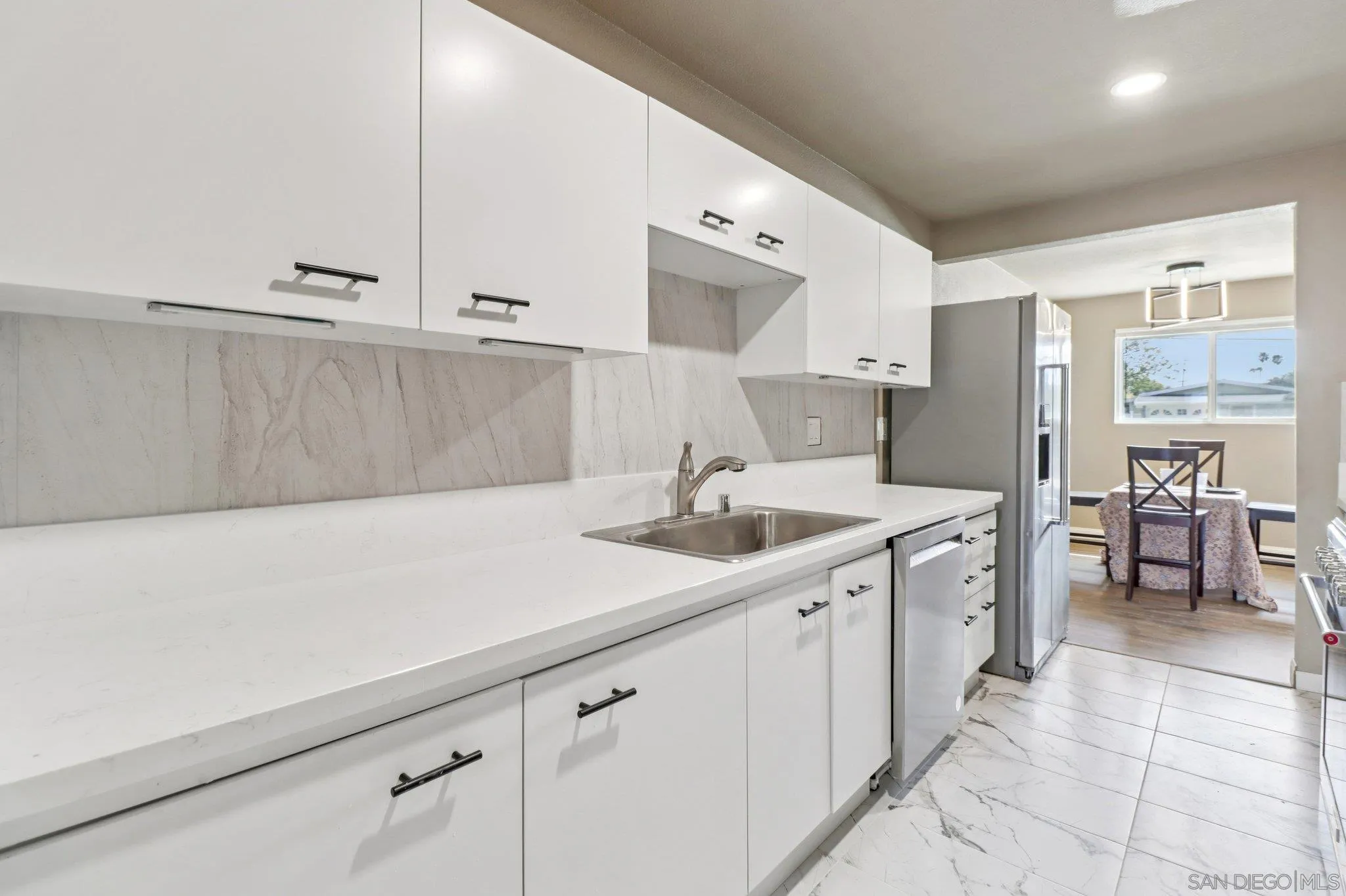 https://cdn.realtyfeed.com/cdn/127/260021685/ccf9d51e0bd7ba5af49bd507472a2cb8.webp