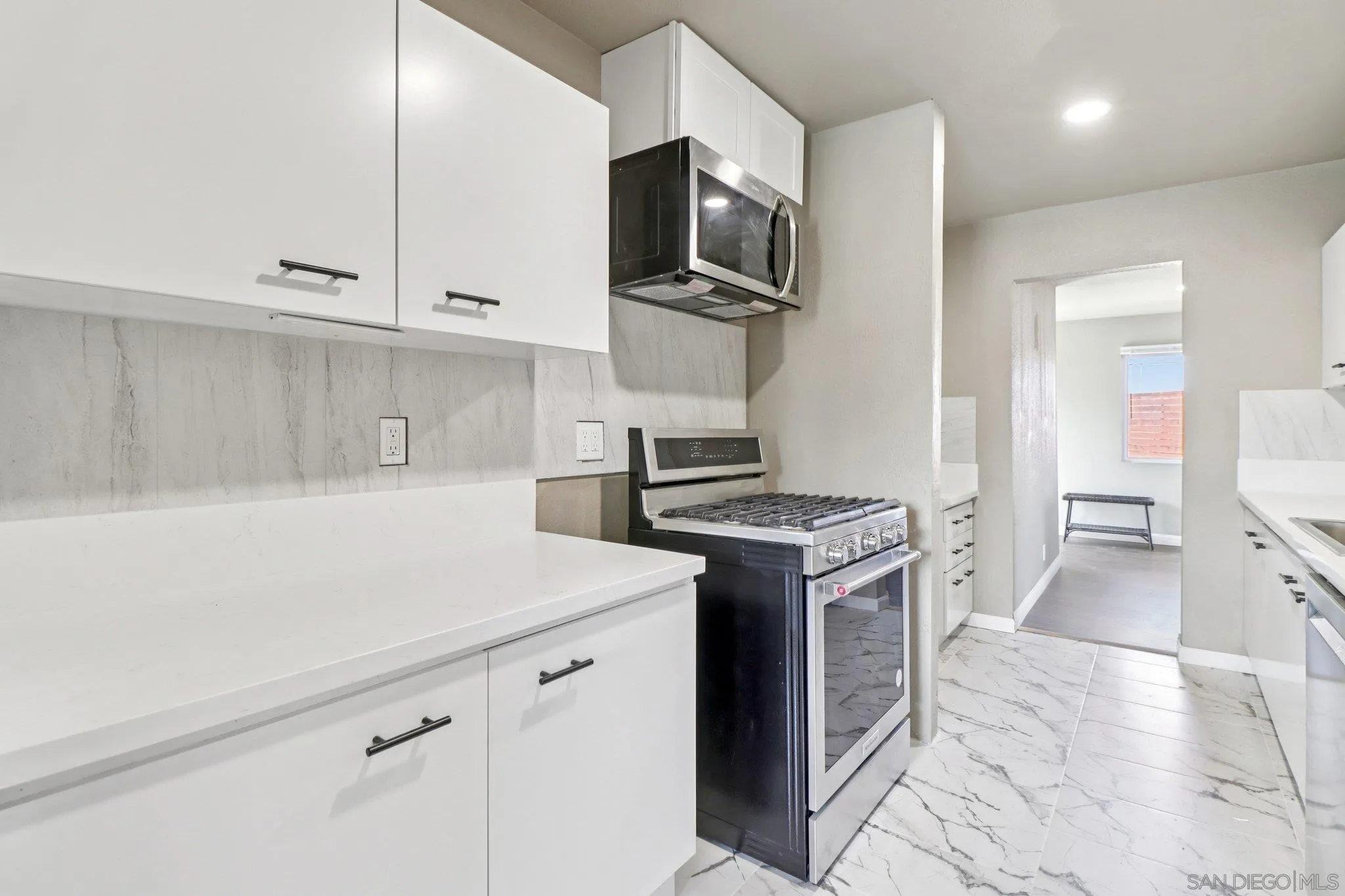 https://cdn.realtyfeed.com/cdn/127/260021685/f5a0d4c3d731cafdf6724c698d2db2d2.webp