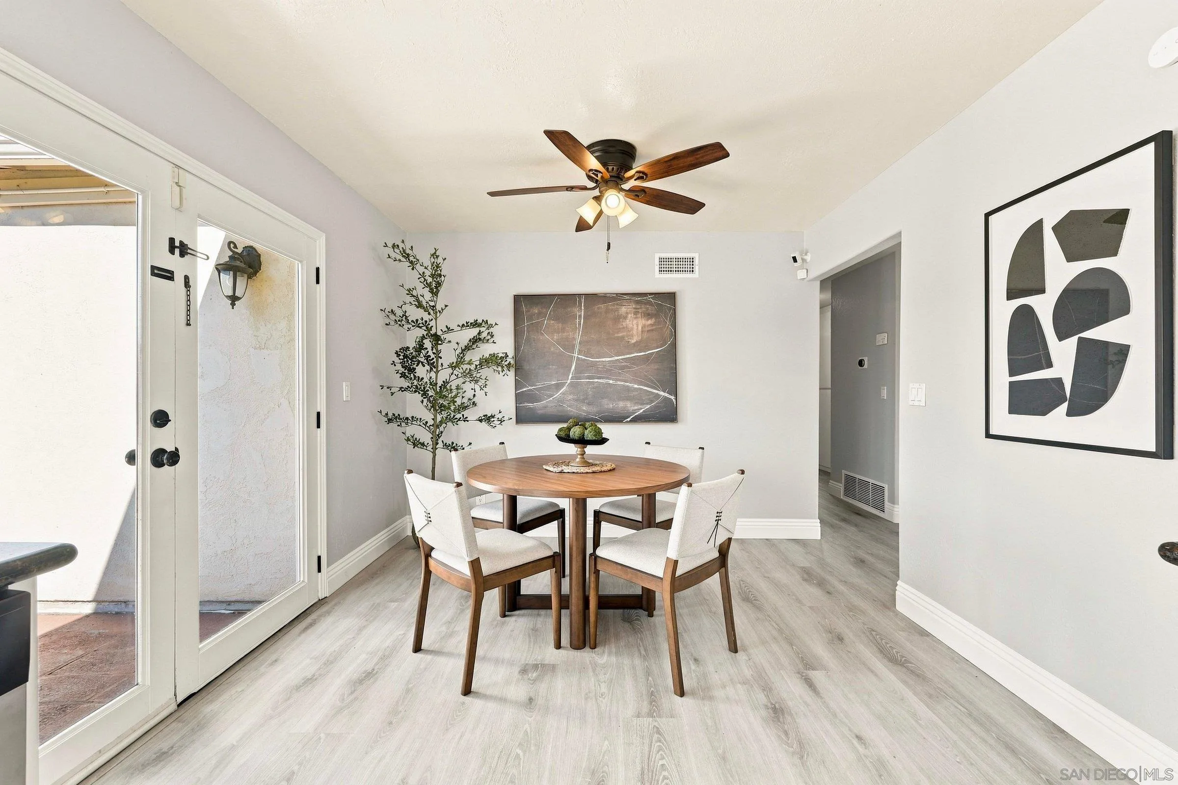https://cdn.realtyfeed.com/cdn/127/260021686/200f0bface69b5029387d1288507fdb6.webp
