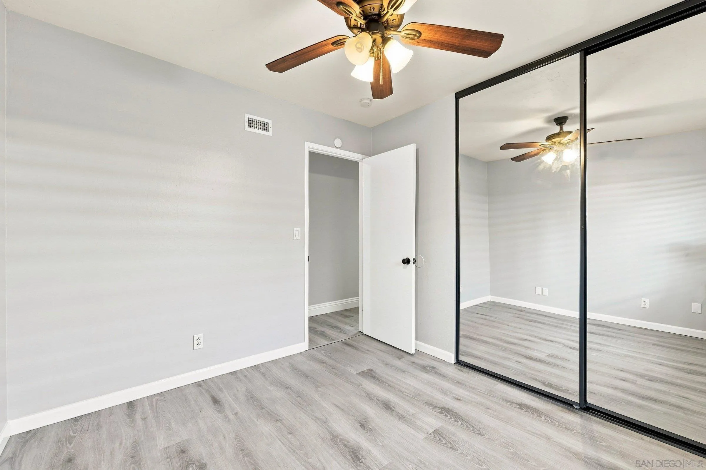 https://cdn.realtyfeed.com/cdn/127/260021686/22641f5fcd3b66146841bd95aa1111cf.webp