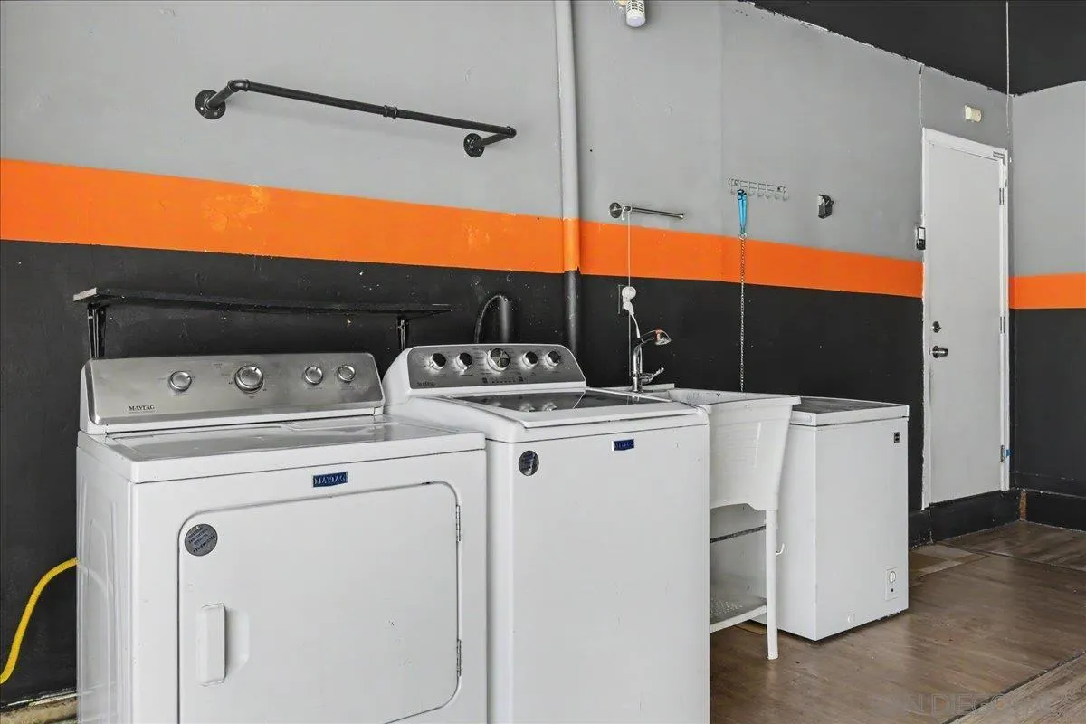 https://cdn.realtyfeed.com/cdn/127/260021693/31b914bcaa3387450773a627df050cc3.webp