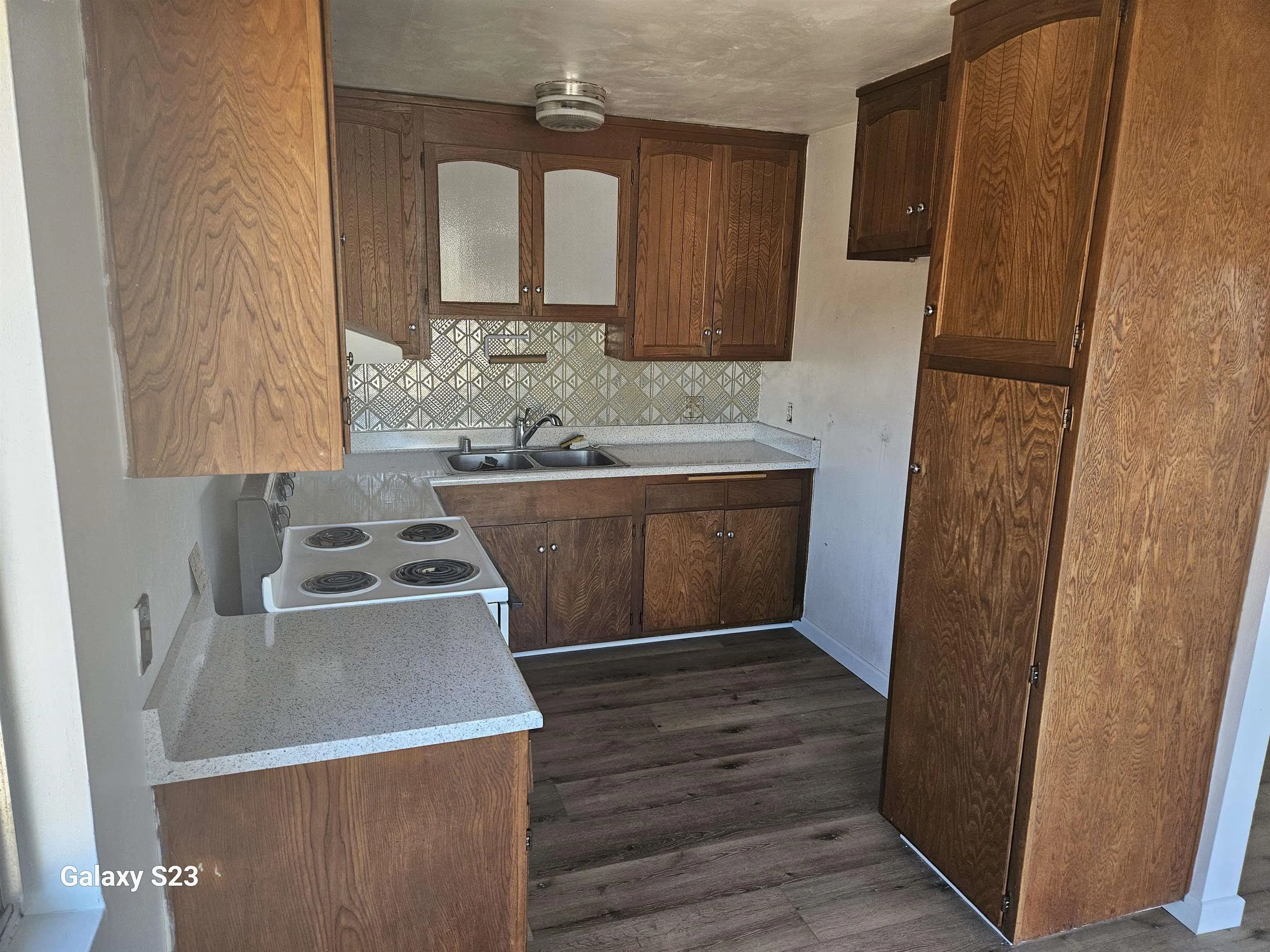 https://cdn.realtyfeed.com/cdn/127/260021695/1eb75f37a507e2105ff32269d3e95f10.webp