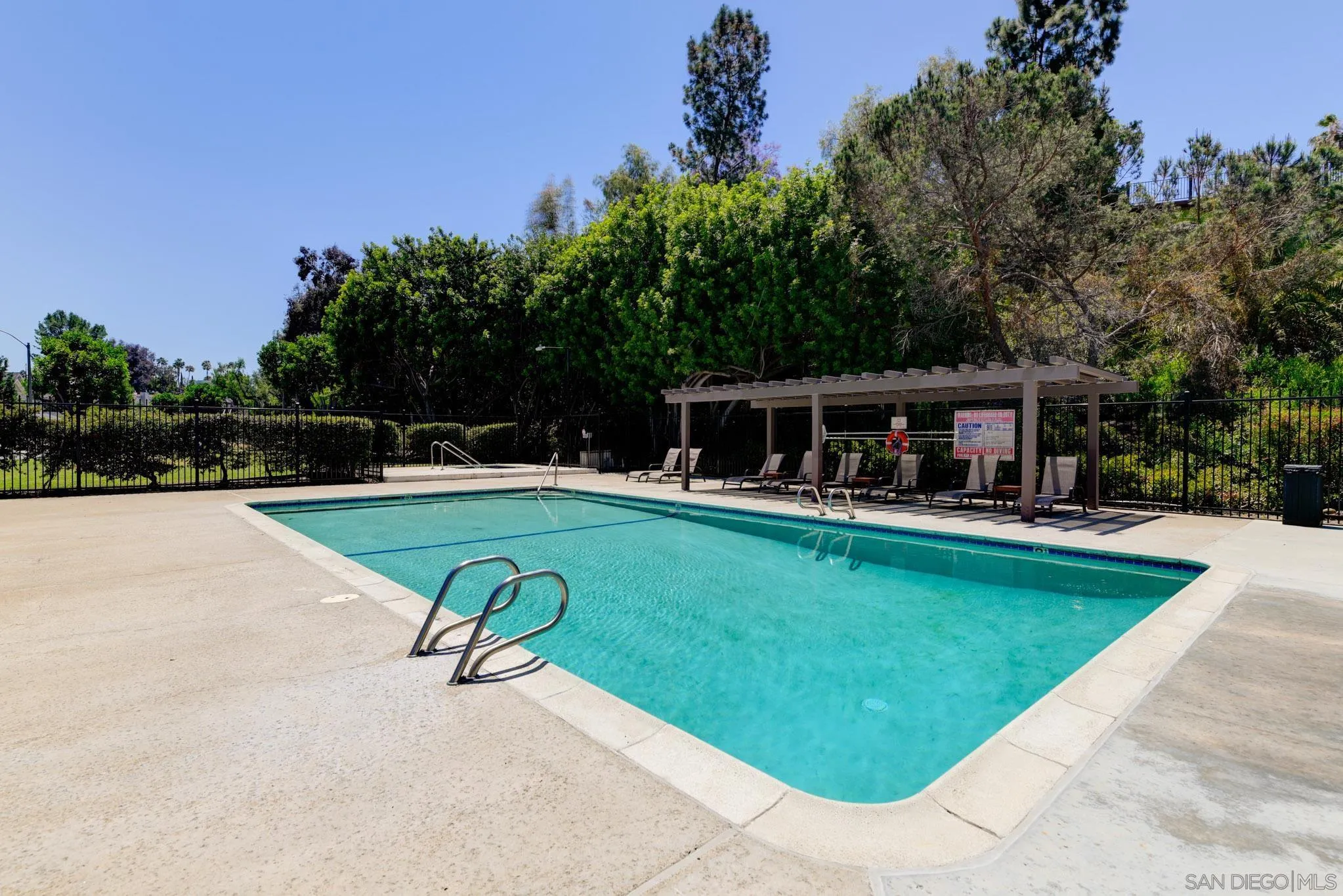 https://cdn.realtyfeed.com/cdn/127/260021696/6e84ea3ed1d45f10af2280d3cc9961b7.webp