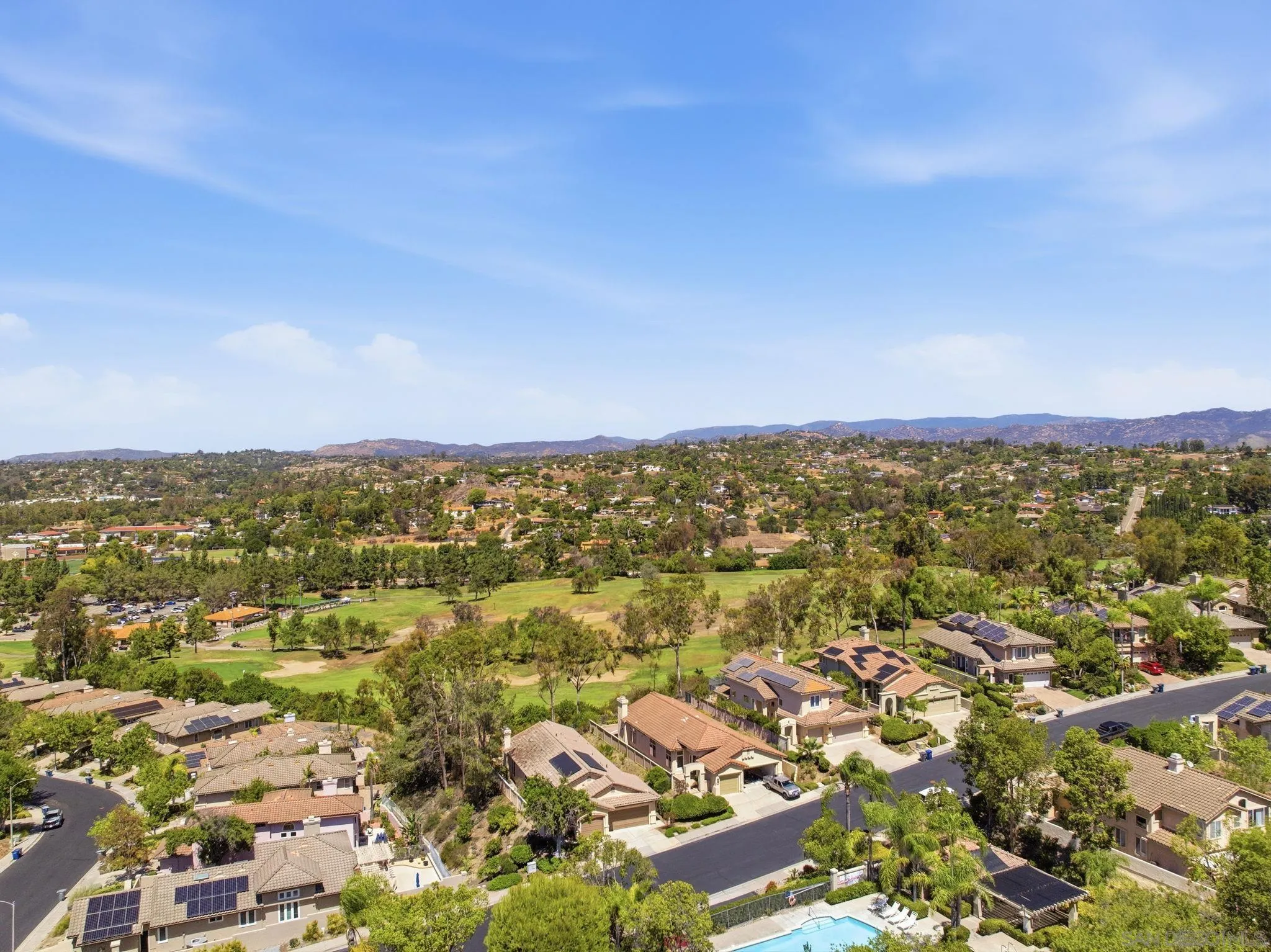 https://cdn.realtyfeed.com/cdn/127/260021698/28f92cfbe4071ed49b0d4f123d3c5eaa.webp