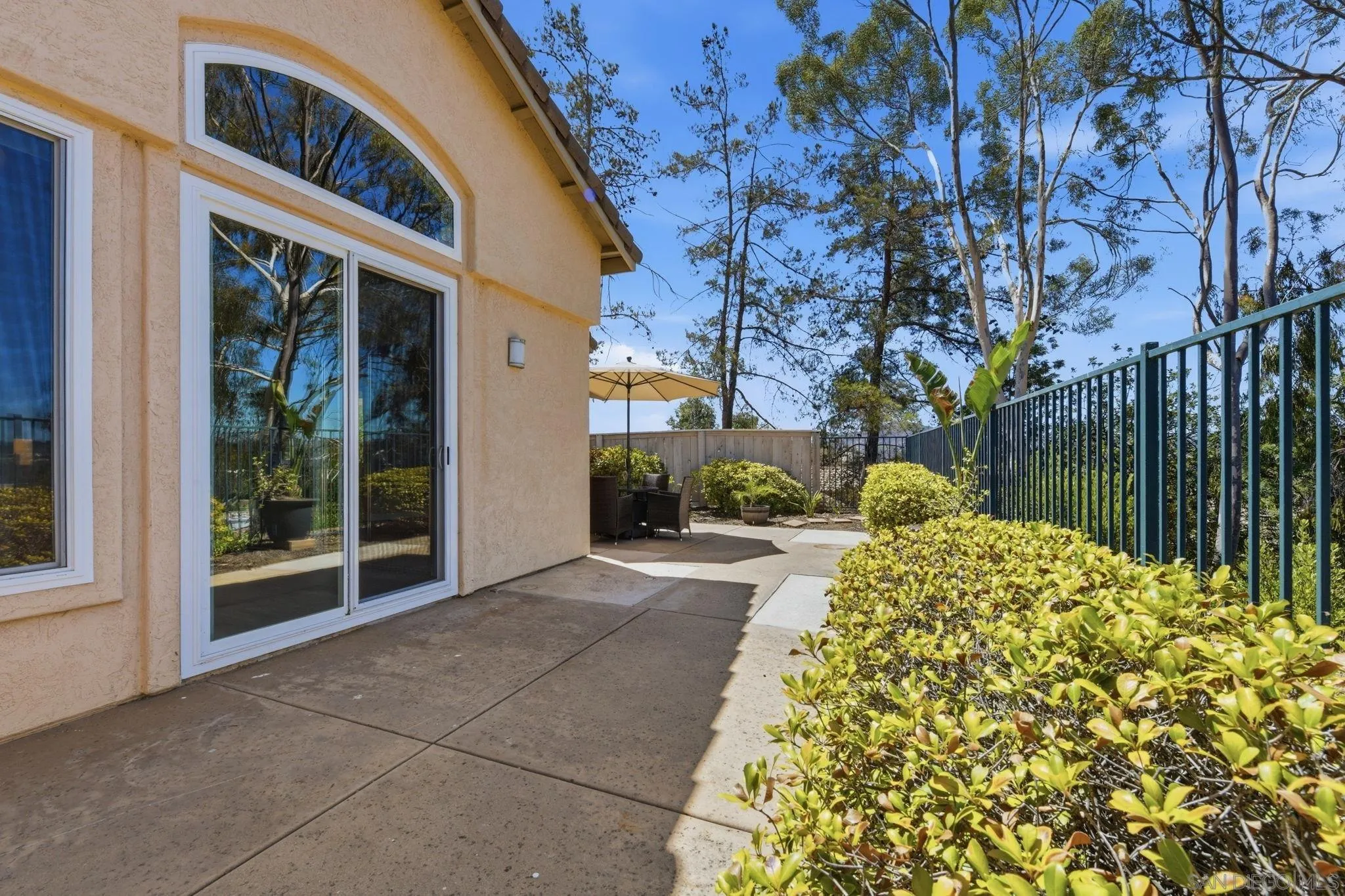 https://cdn.realtyfeed.com/cdn/127/260021698/2aab1b5a2c4b23bfcb0a869b79d8b4e4.webp