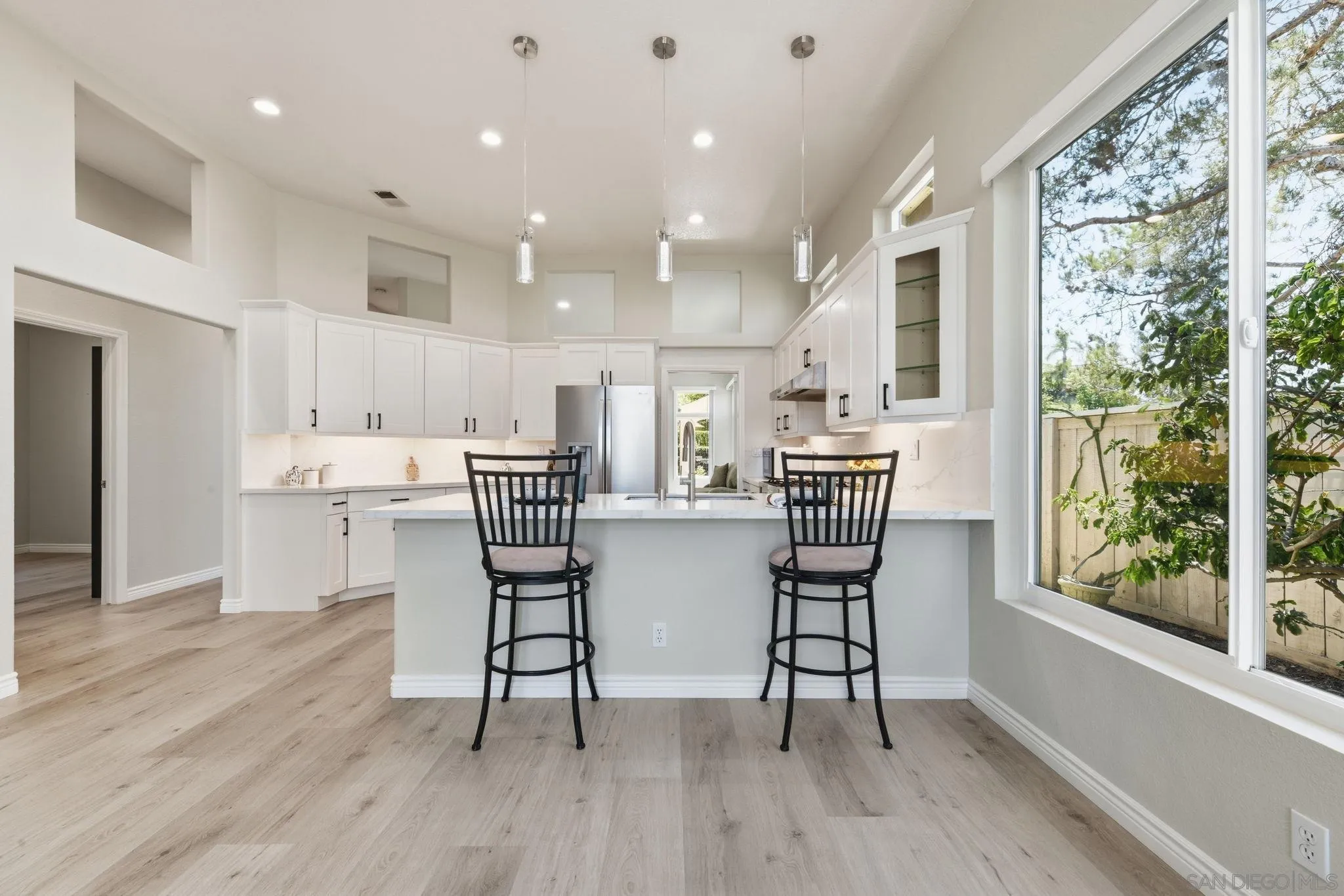https://cdn.realtyfeed.com/cdn/127/260021698/41a2786278738ed2cb1b7da64020c1e8.webp