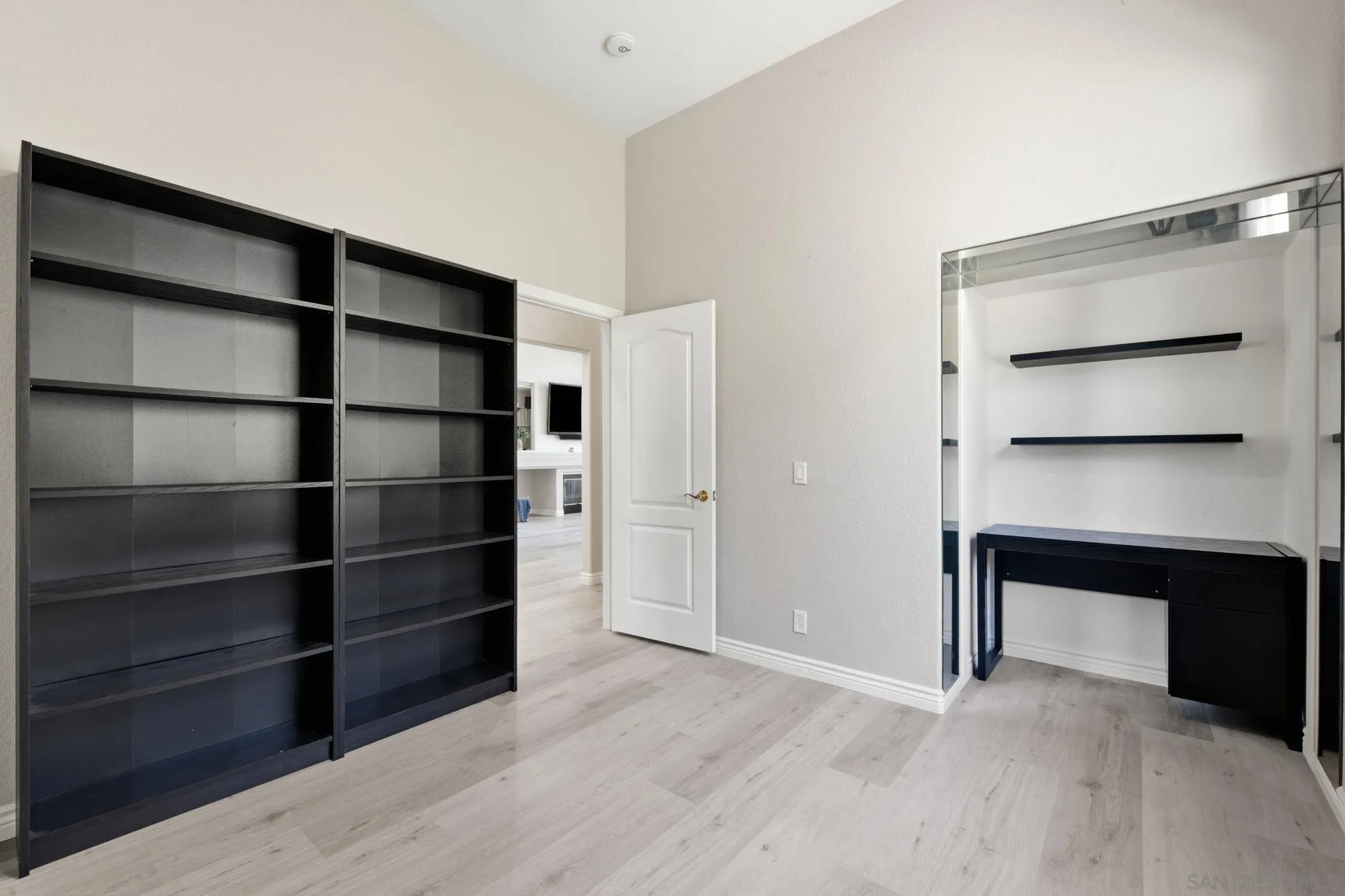 https://cdn.realtyfeed.com/cdn/127/260021698/5745e906455d18ad4413ec53de7a9b1a.webp