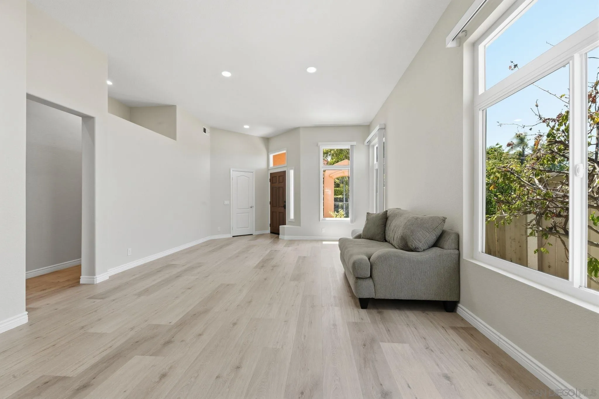 https://cdn.realtyfeed.com/cdn/127/260021698/84a942f1c4320a84d3eaaaf805f77ca1.webp